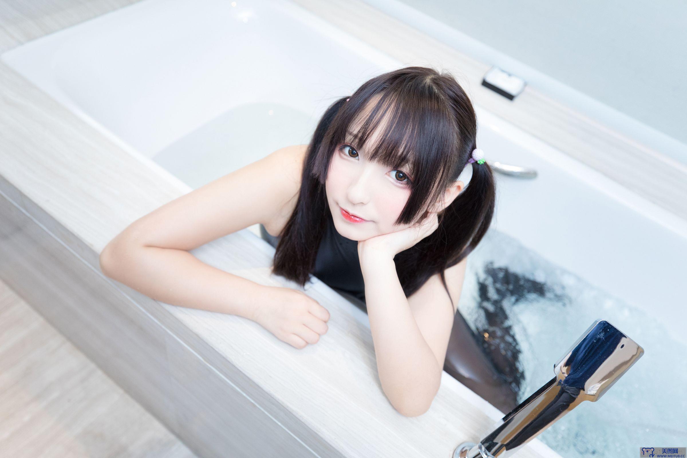 [神楽坂真冬] NO.023 水の形