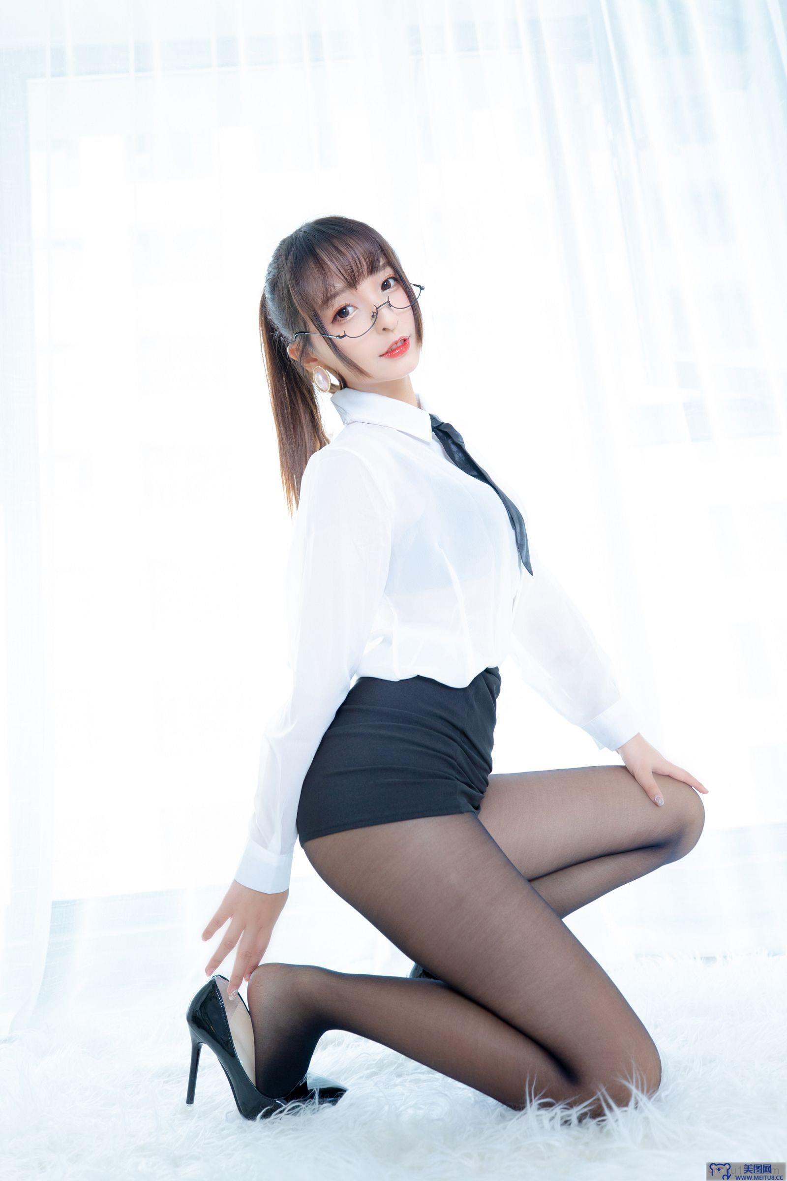 [神楽坂真冬] NO.055 电子相册-白色办公室《ホワイトオフィス》