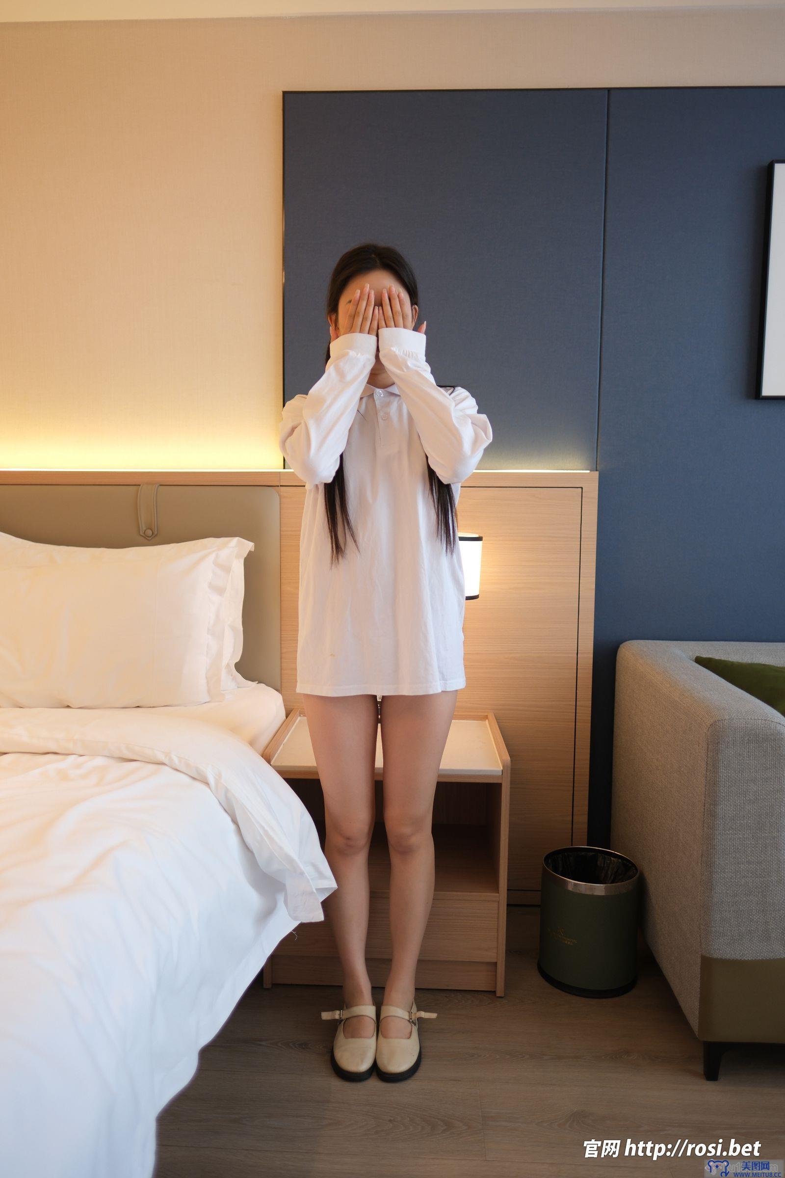 [ROSI美女图]2025.12.02 NO.5111