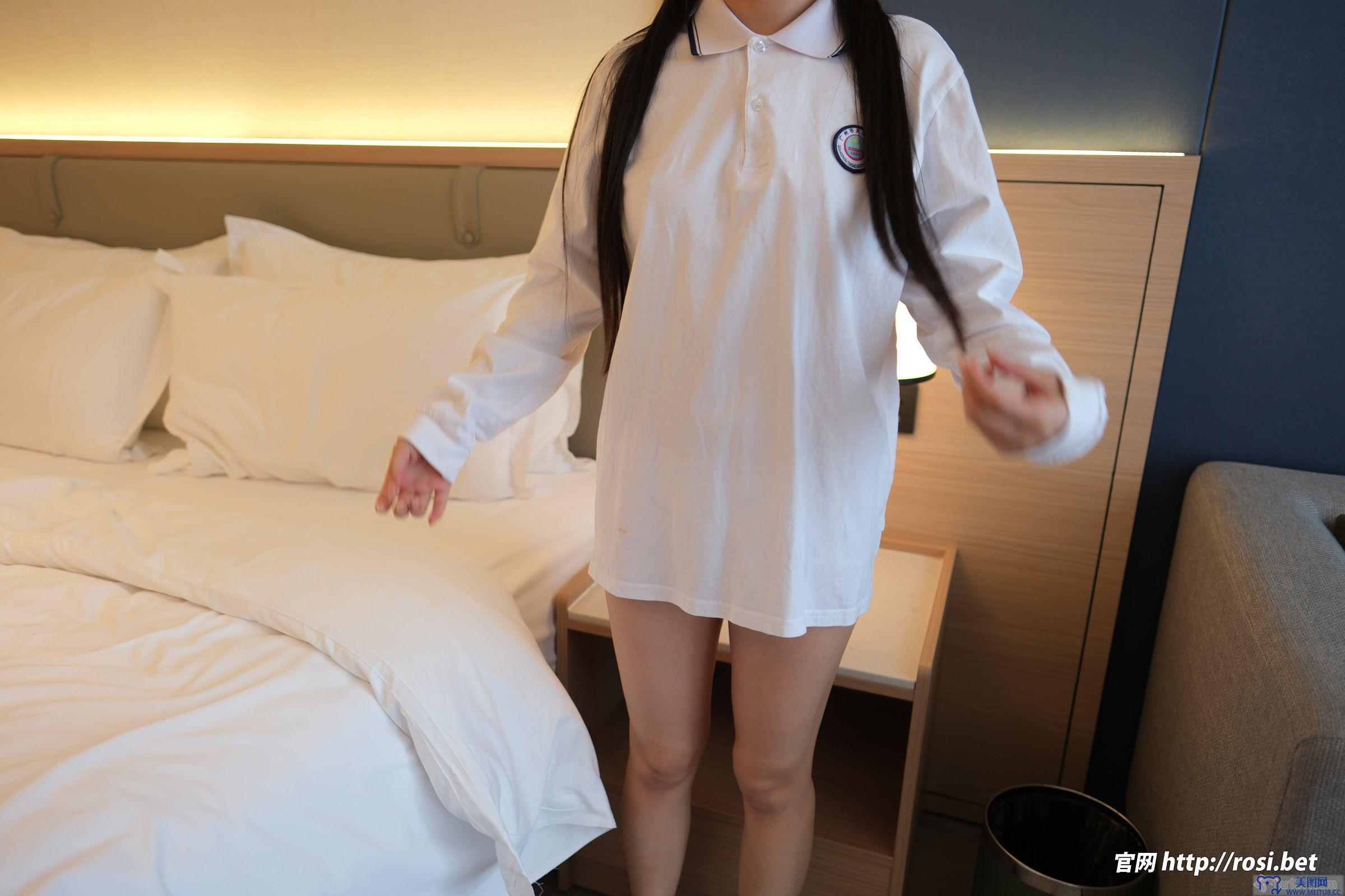 [ROSI美女图]2025.12.02 NO.5111