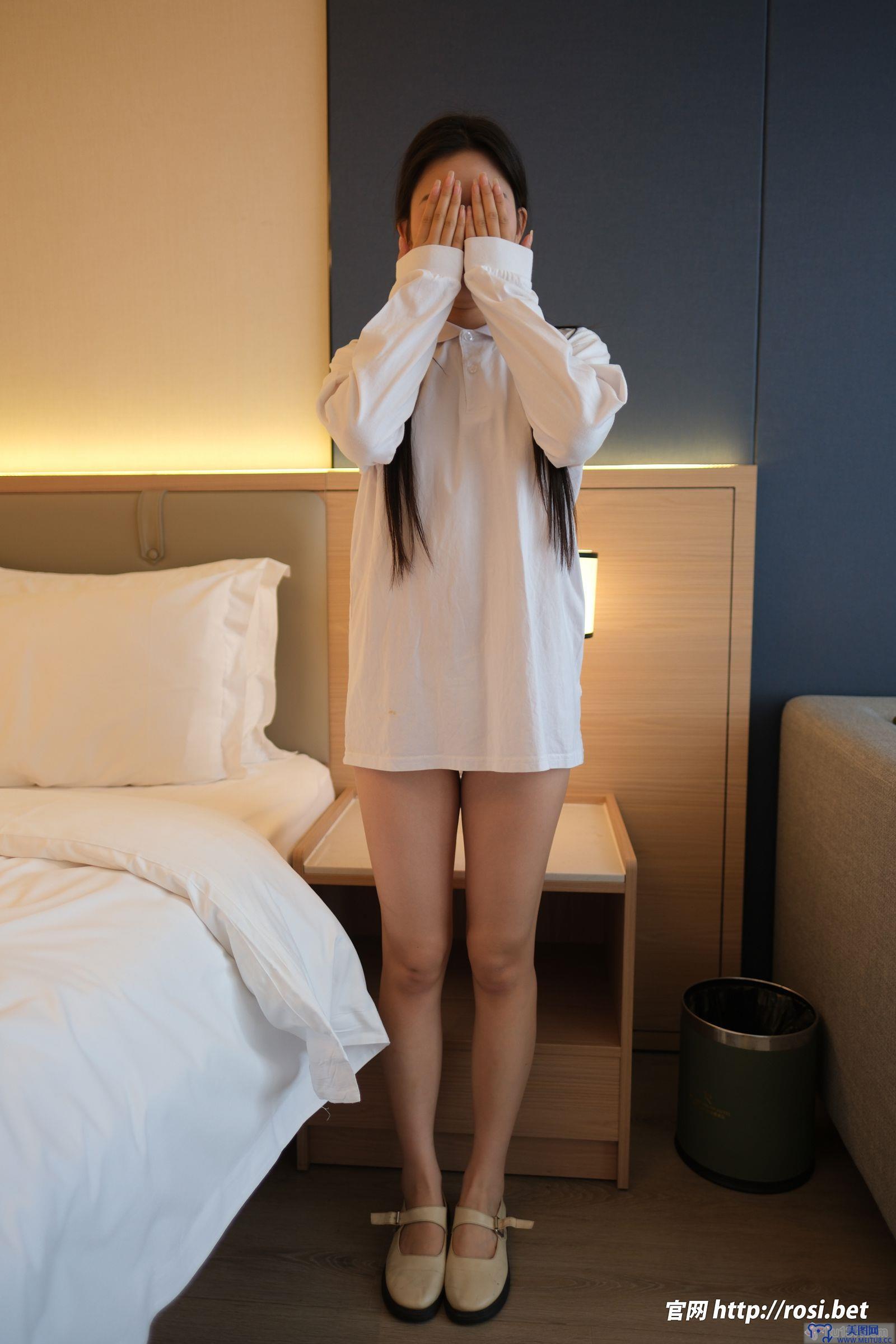 [ROSI美女图]2025.12.02 NO.5111