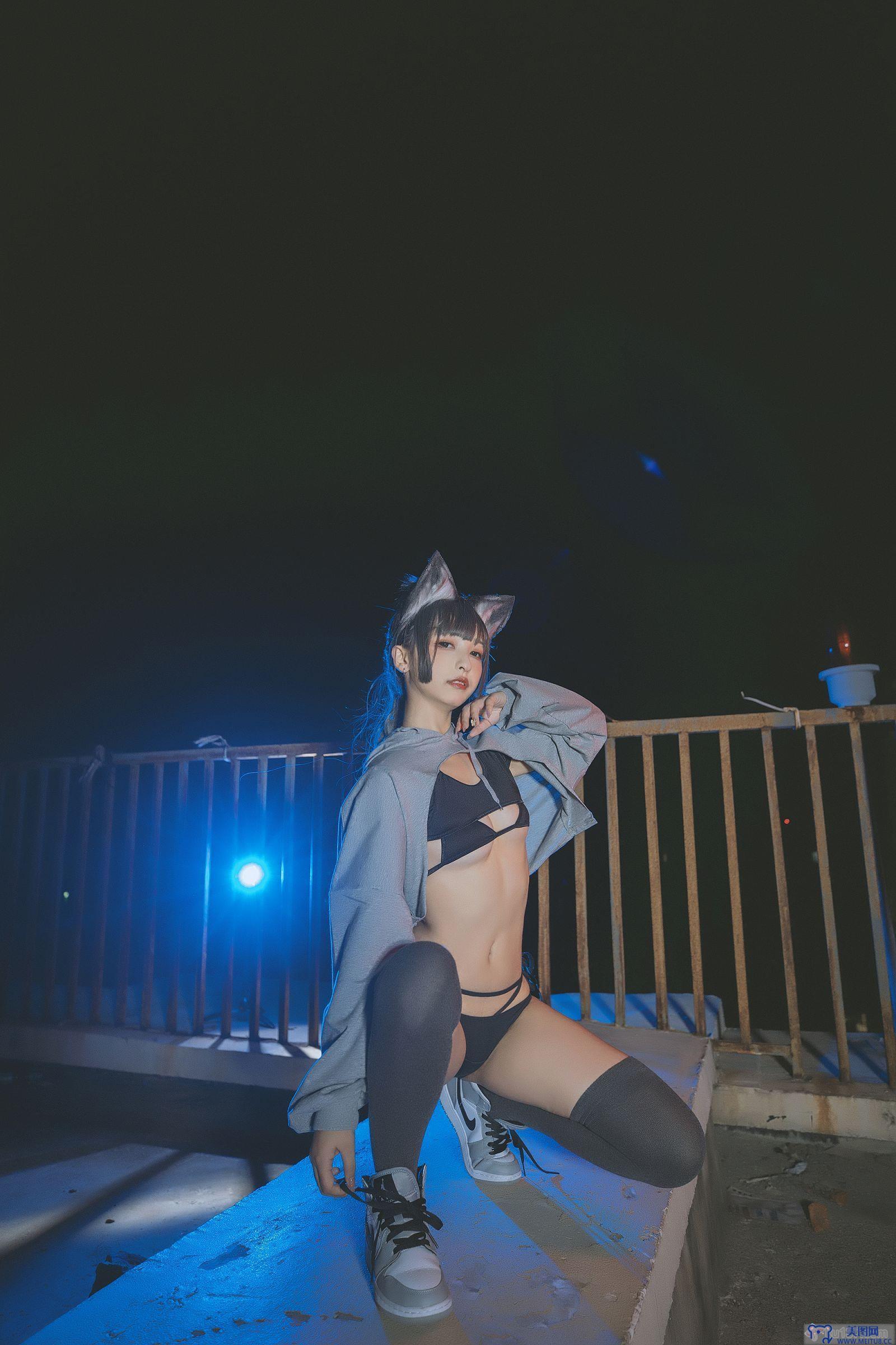 [神楽坂真冬] NO.060 绝对企画-狼妹&兔娘《危険な耳》