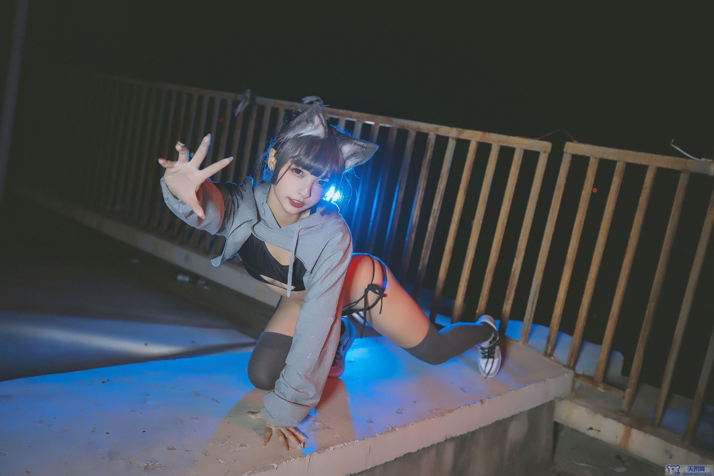 [神楽坂真冬] NO.060 绝对企画-狼妹&兔娘《危険な耳》