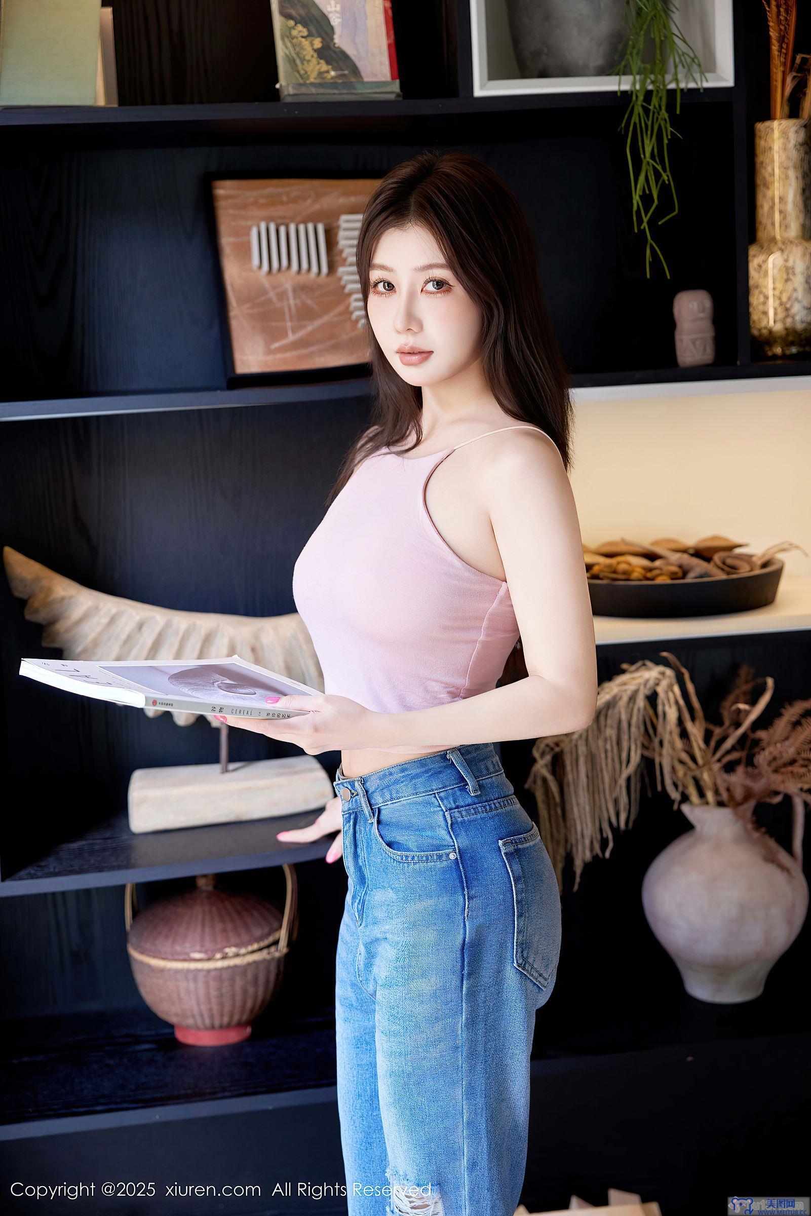 [秀人XIUREN] 2025.11.13 NO.10983 尹甜甜sunny