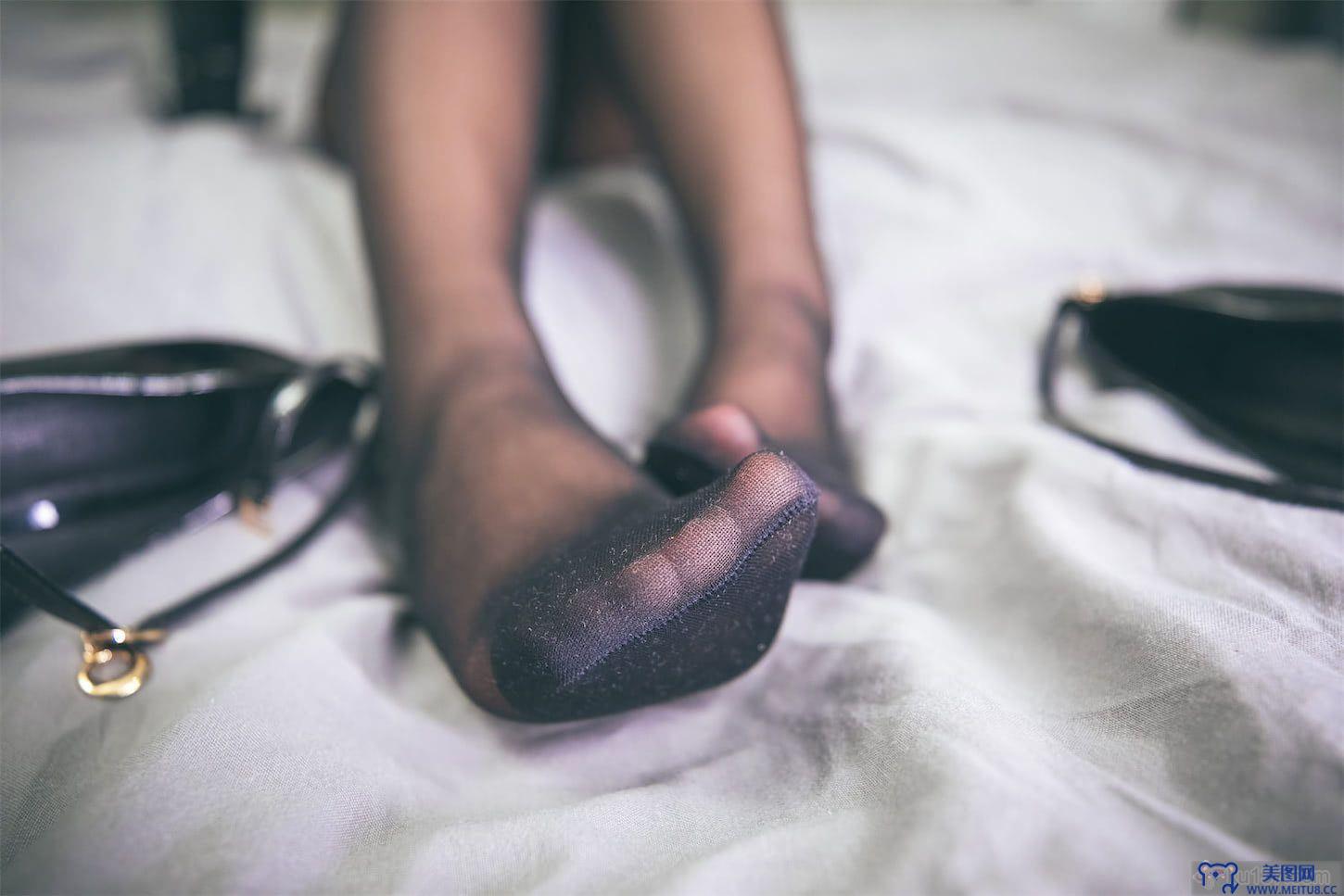 [神楽坂真冬] NO.081 绝对企画-黑丝皮衣《お帰りなさい、指揮官》