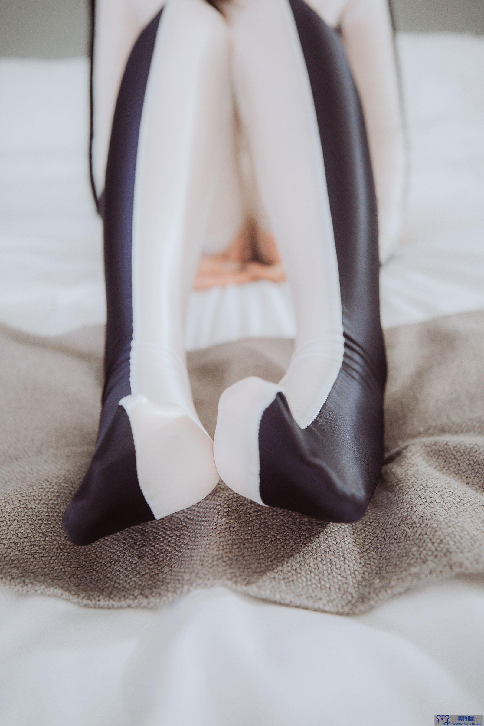 [神楽坂真冬] NO.087 绝对企画-竞泳主题《水之形2》