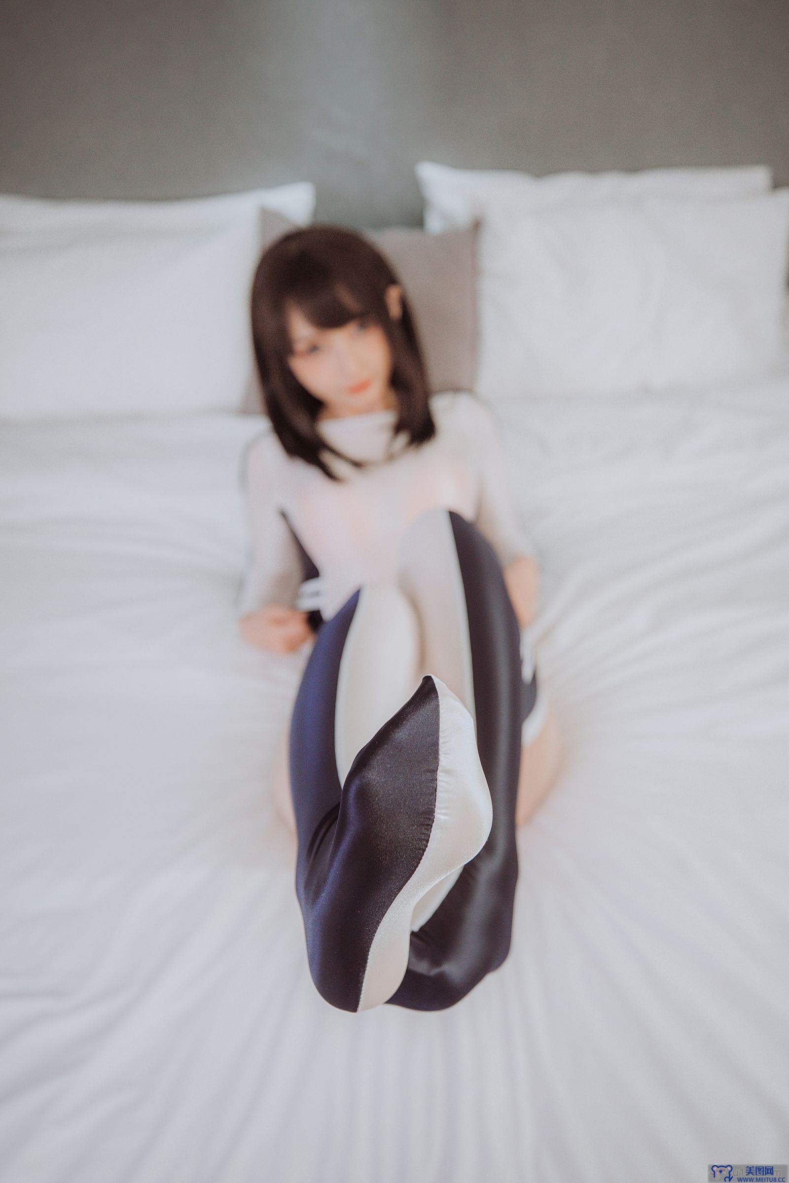 [神楽坂真冬] NO.087 绝对企画-竞泳主题《水之形2》