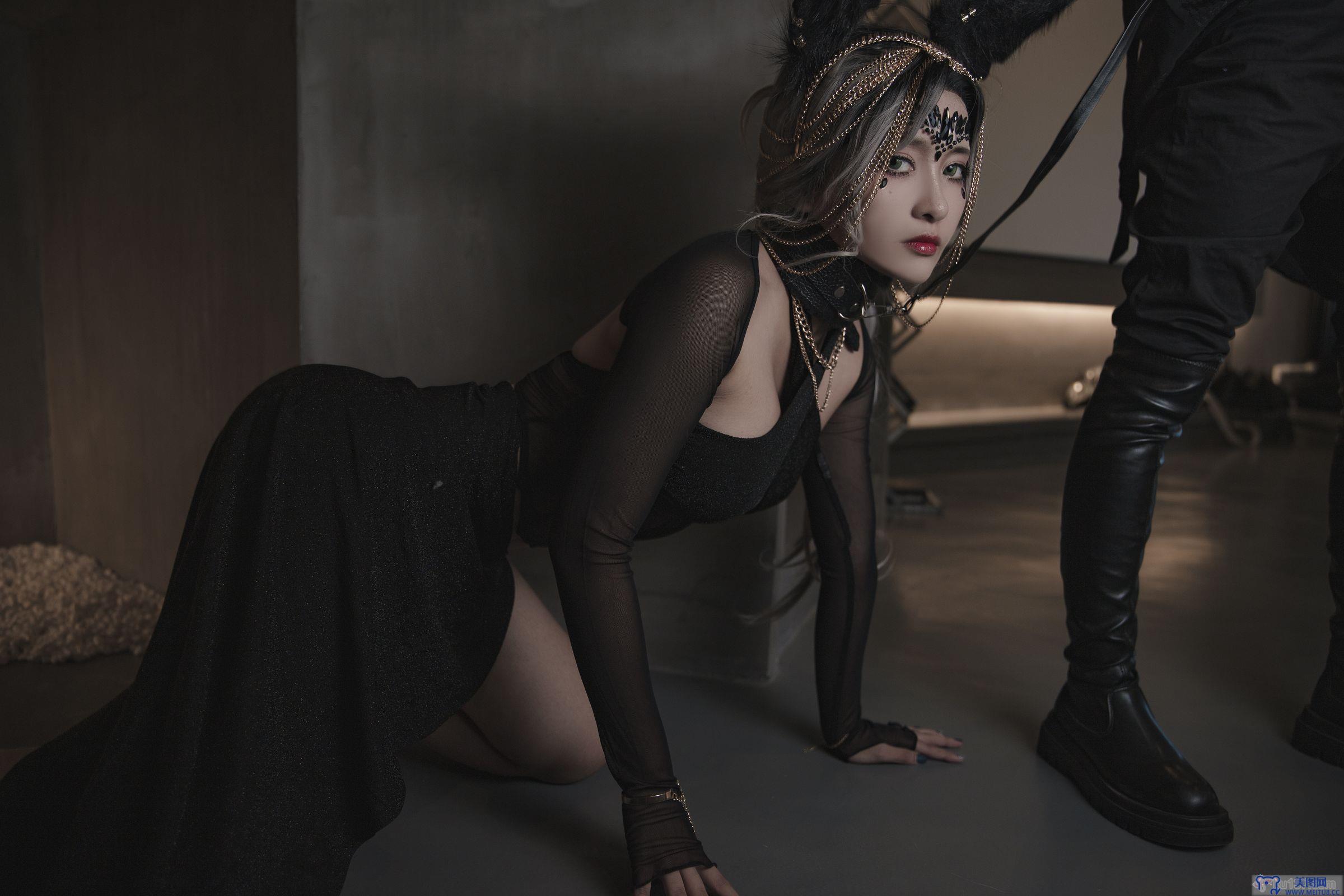 [洛璃 LoLiSAMA] NO.032 狼少女-狼女的调教