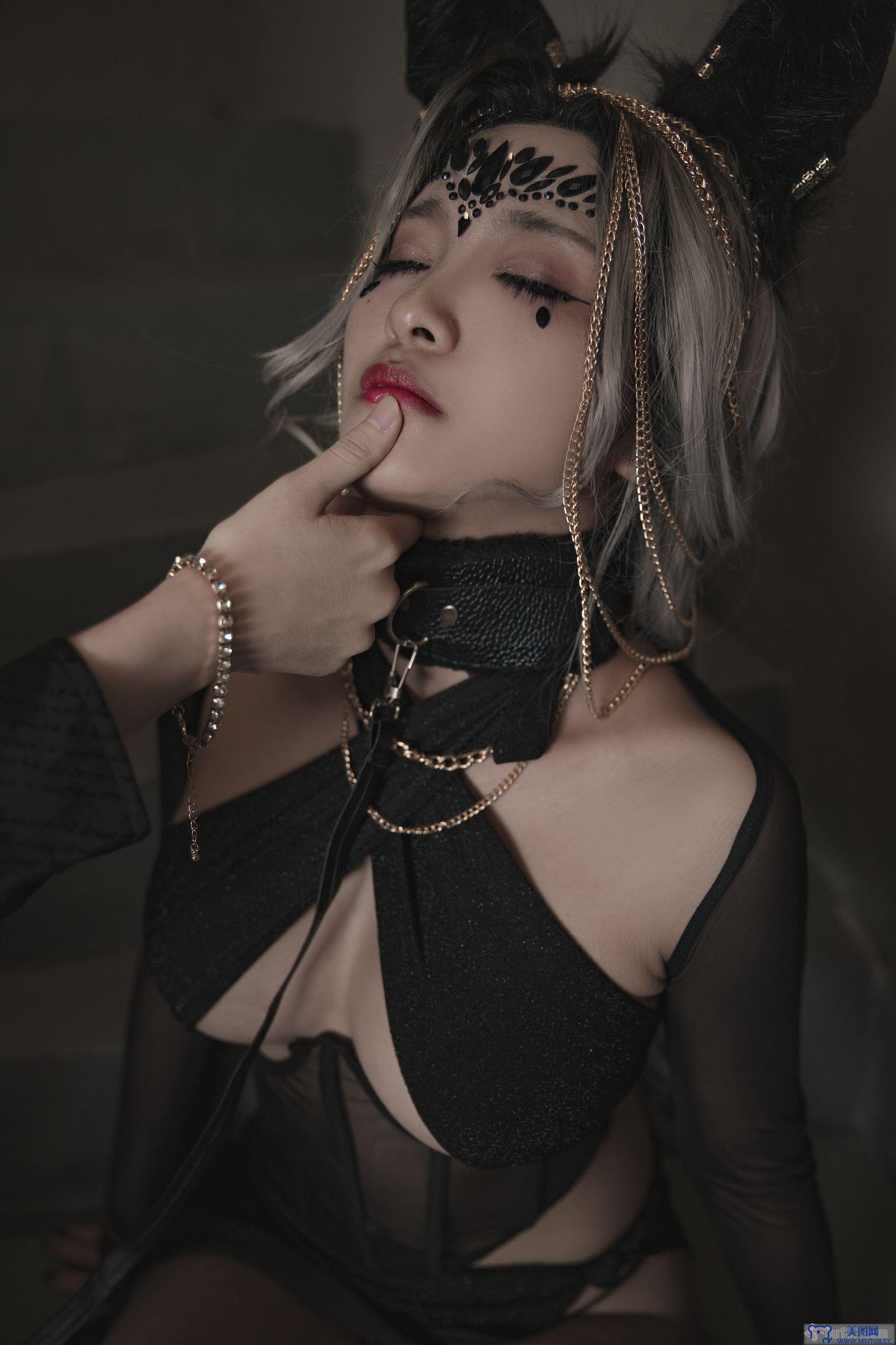 [洛璃 LoLiSAMA] NO.032 狼少女-狼女的调教