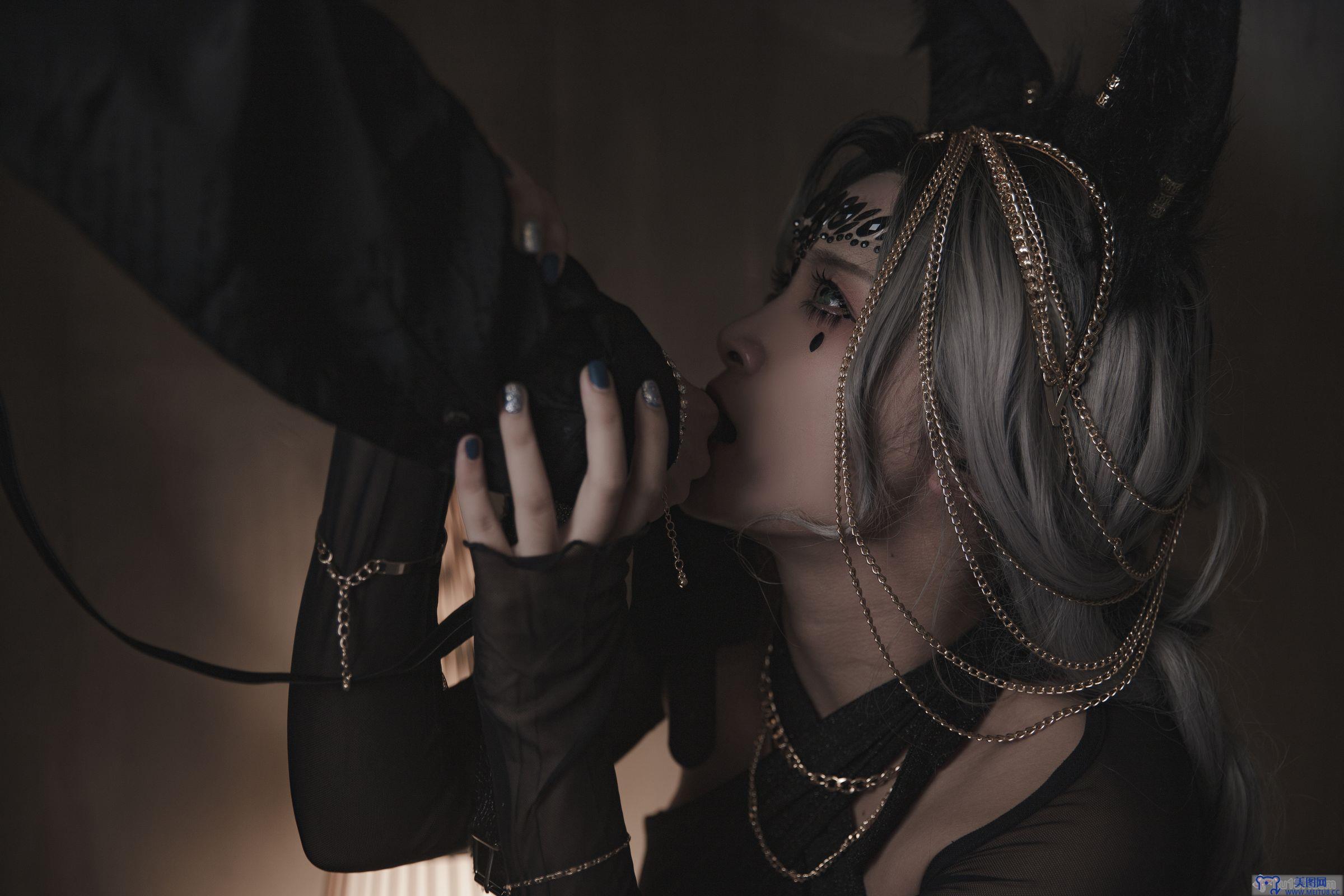 [洛璃 LoLiSAMA] NO.032 狼少女-狼女的调教