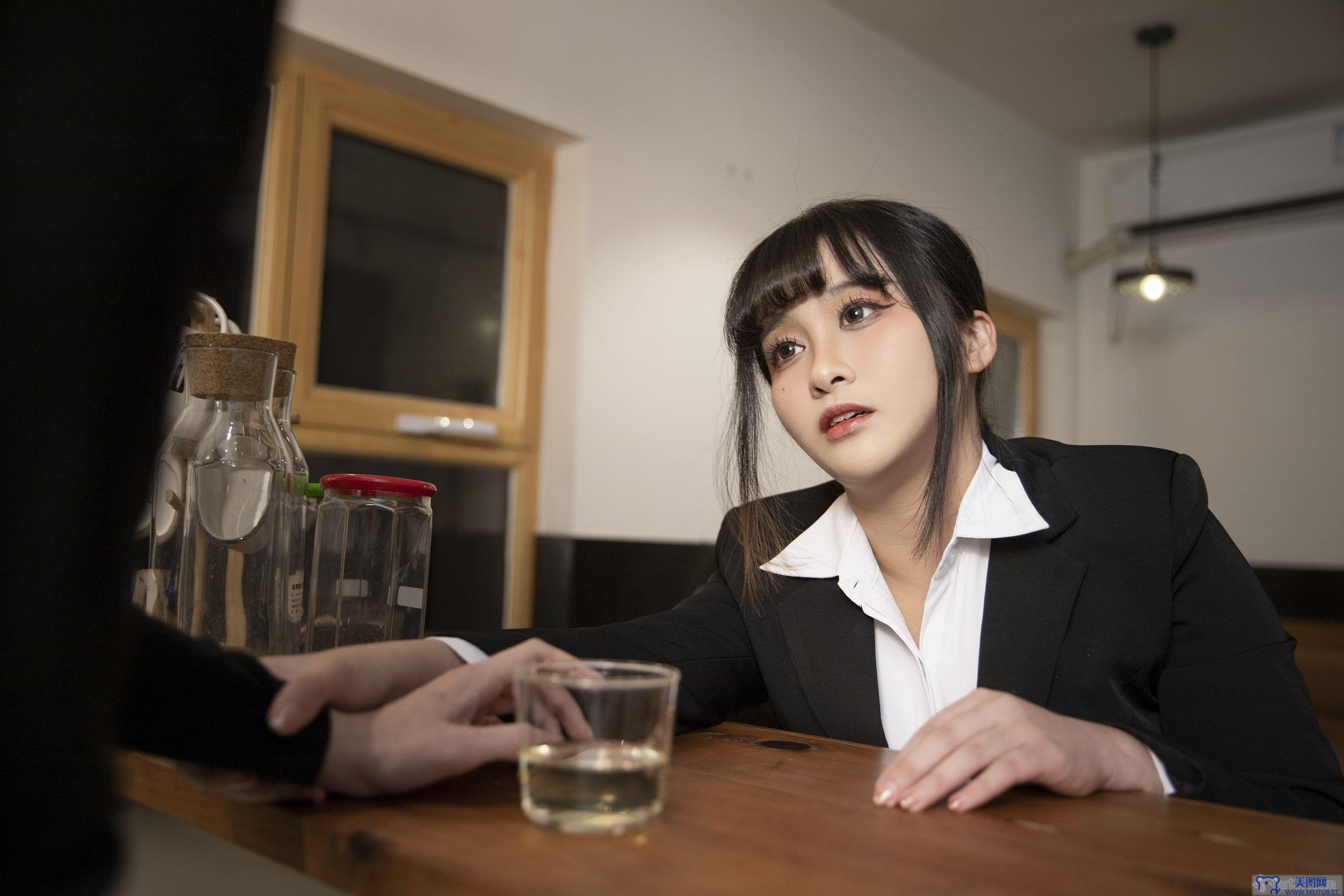 [洛璃 LoLiSAMA] NO.038 醉酒OL