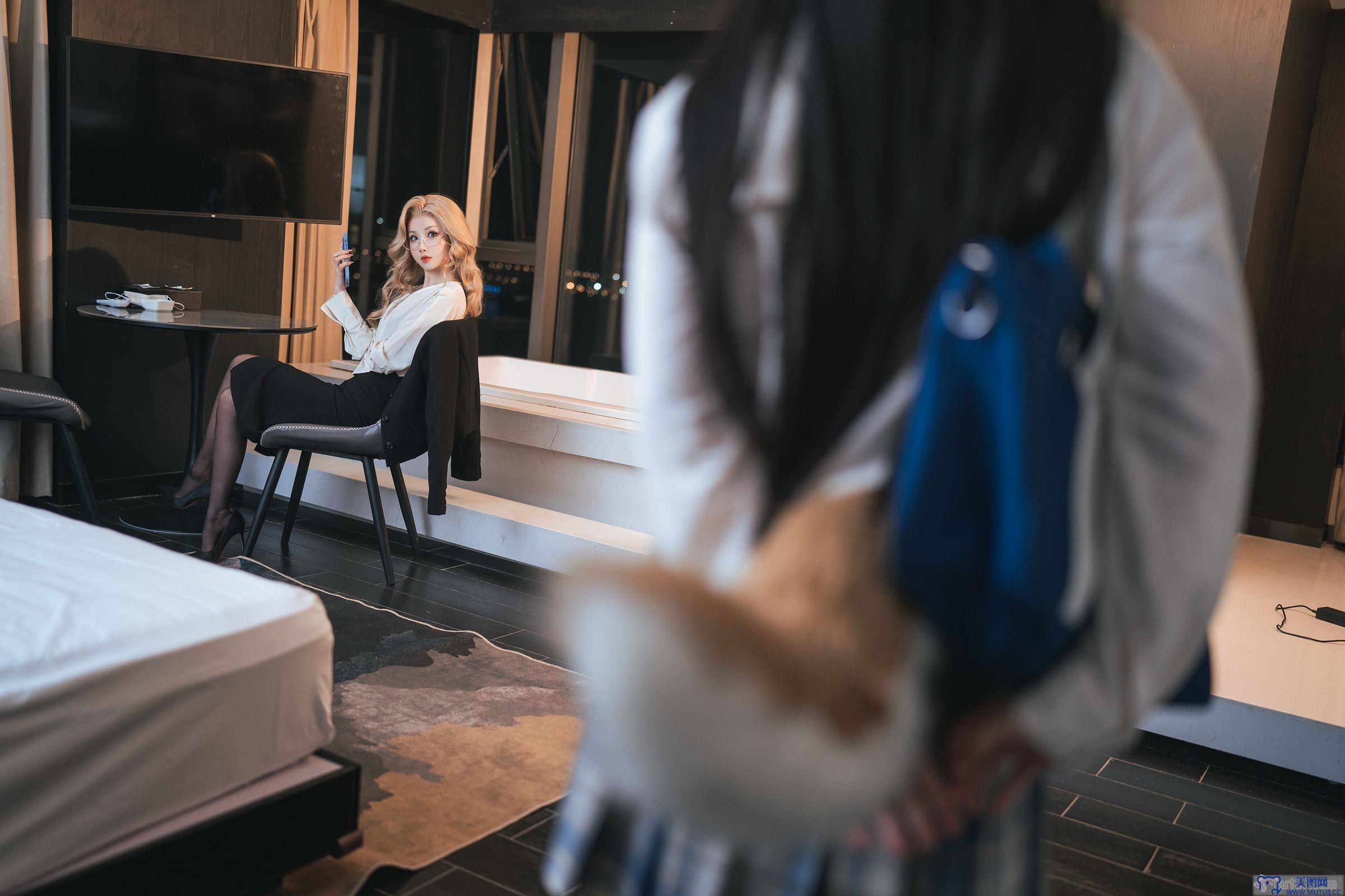 [rioko凉凉子] NO.105 &面饼仙儿-女上司-双人版