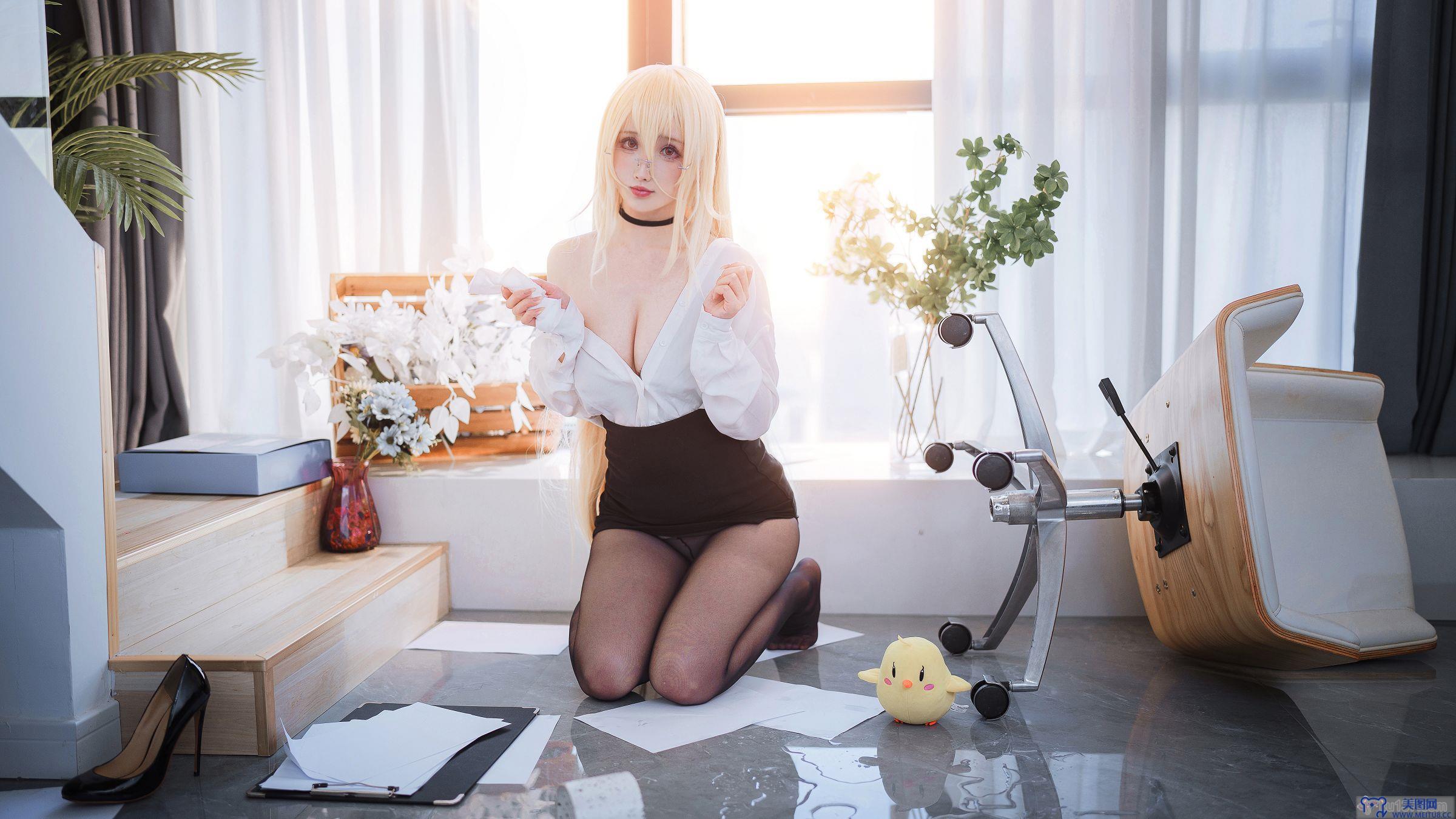 [rioko凉凉子] NO.114 办公室的意外