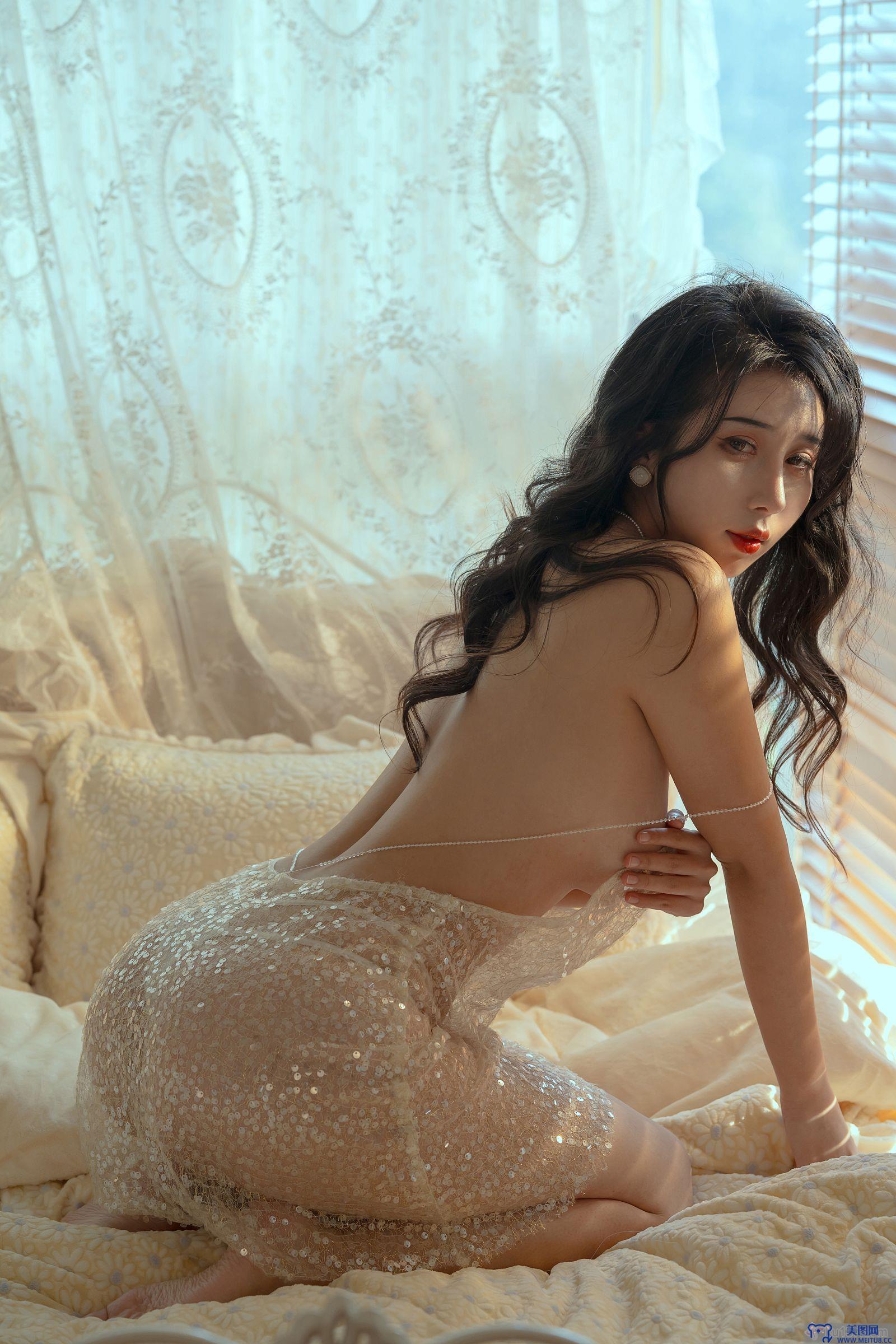 [云溪溪] NO.047 奶桃-心事