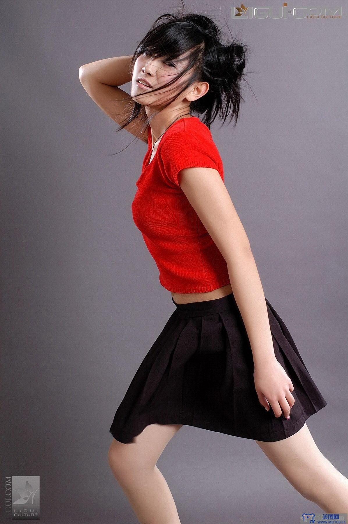 [Ligui丽柜美腿]2008.08.17 包莹 凌乱美.丝袜