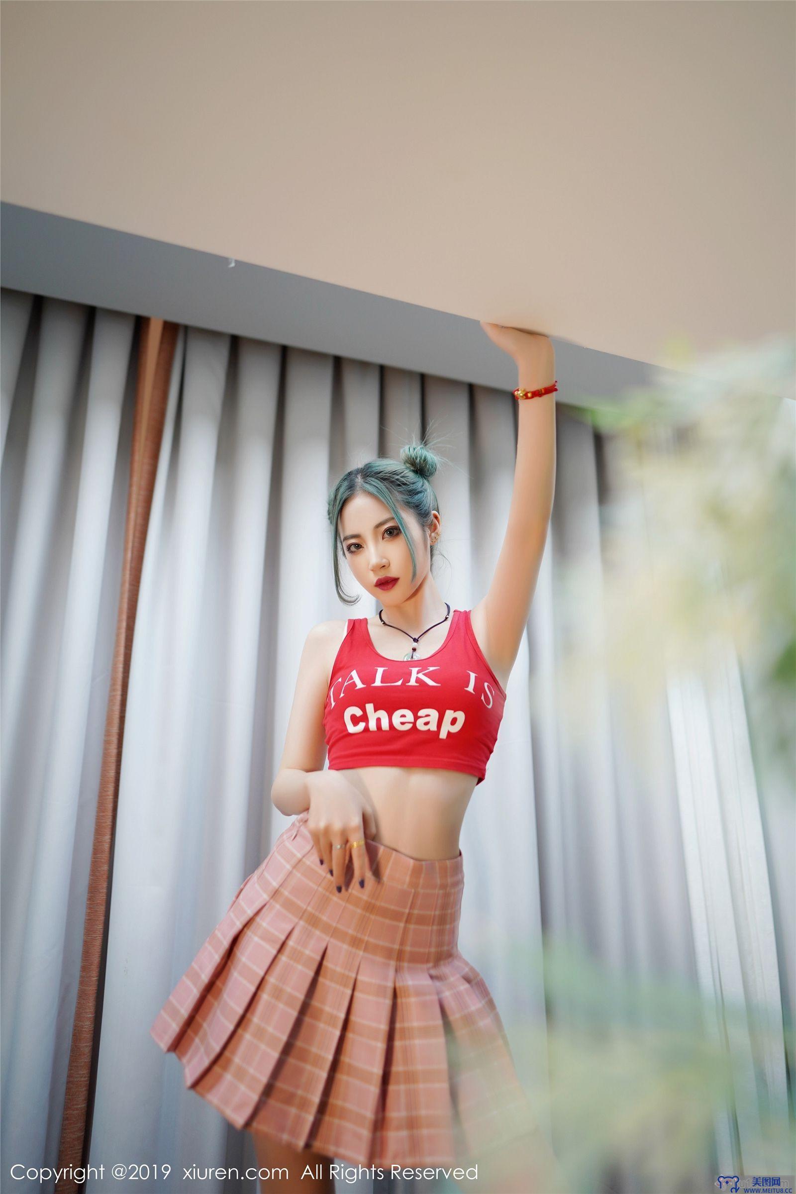 [秀人XIUREN] 2019.07.16 NO.1550 拥有清秀的容颜与曼妙的身材 贾诗晗