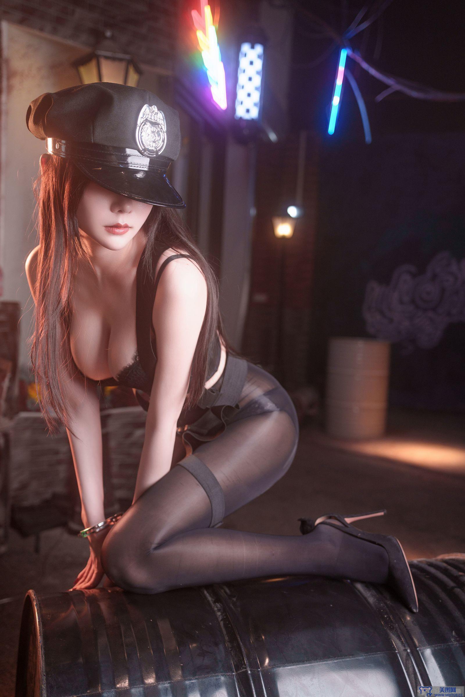 [香草喵露露] NO.062 十一月舰长女警图