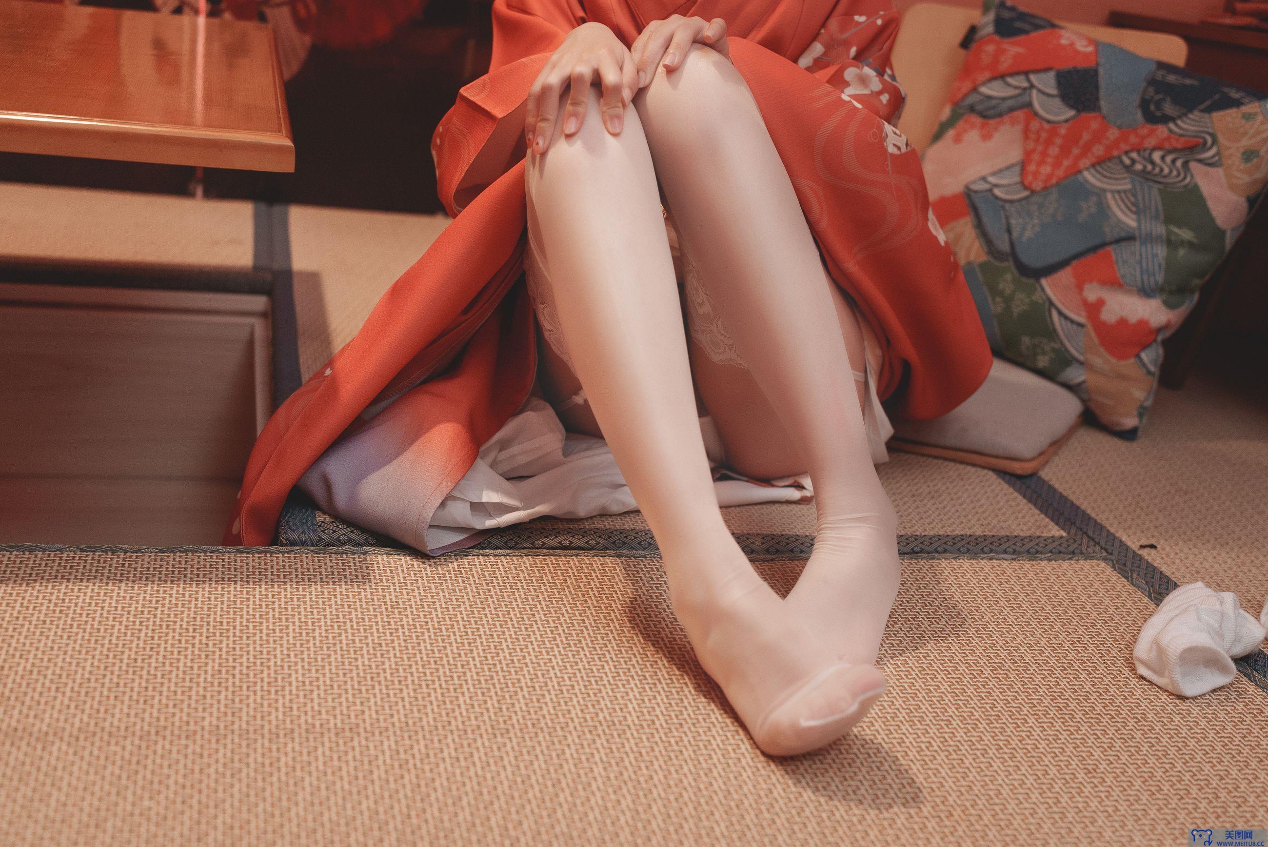 [Coser面饼仙儿] NO.133 饼子和服内景