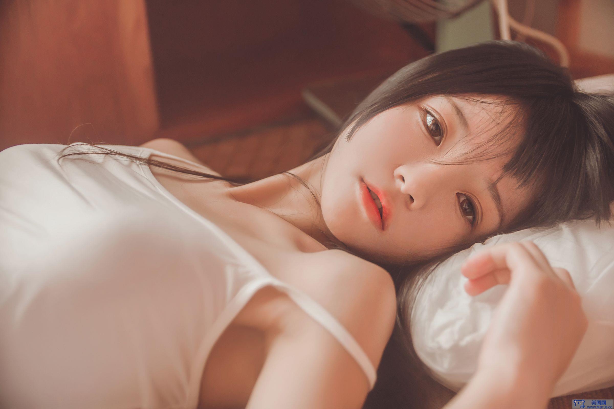 [桜桃喵] NO.007 未熟1 小背心换水手服