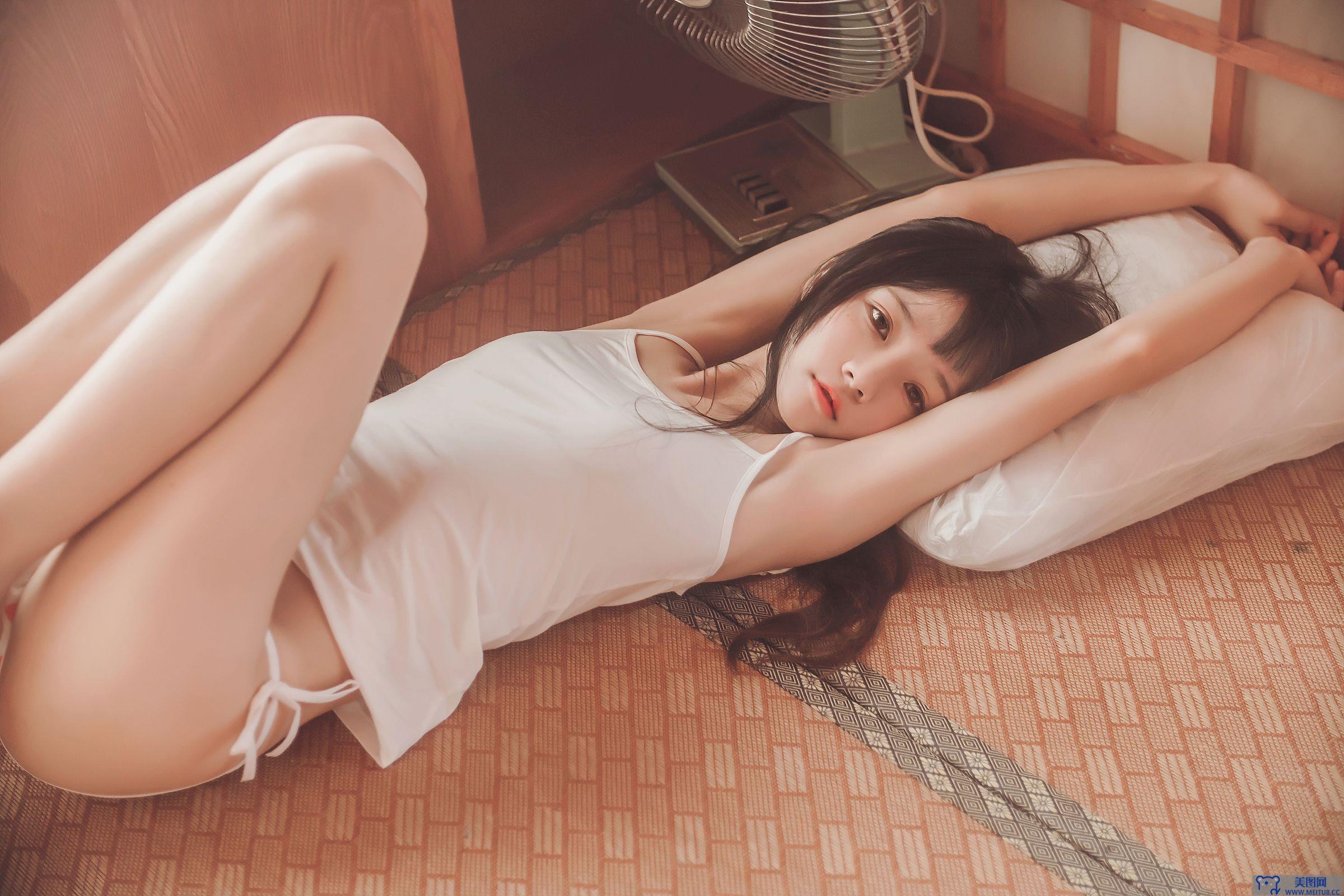 [桜桃喵] NO.007 未熟1 小背心换水手服