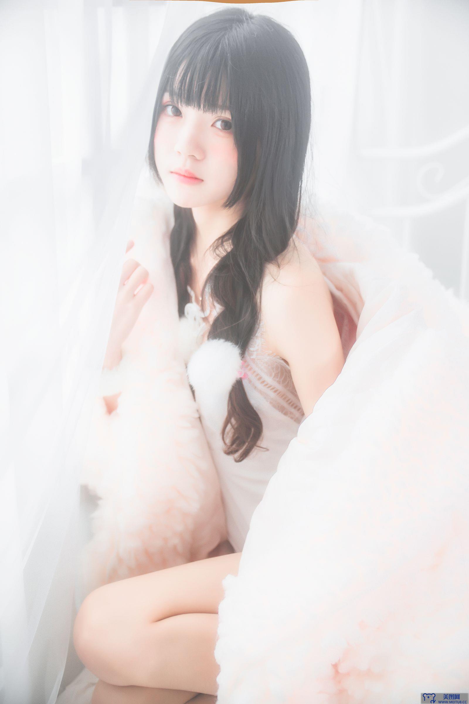 [桜桃喵] NO.016 冬眠 纯白私房
