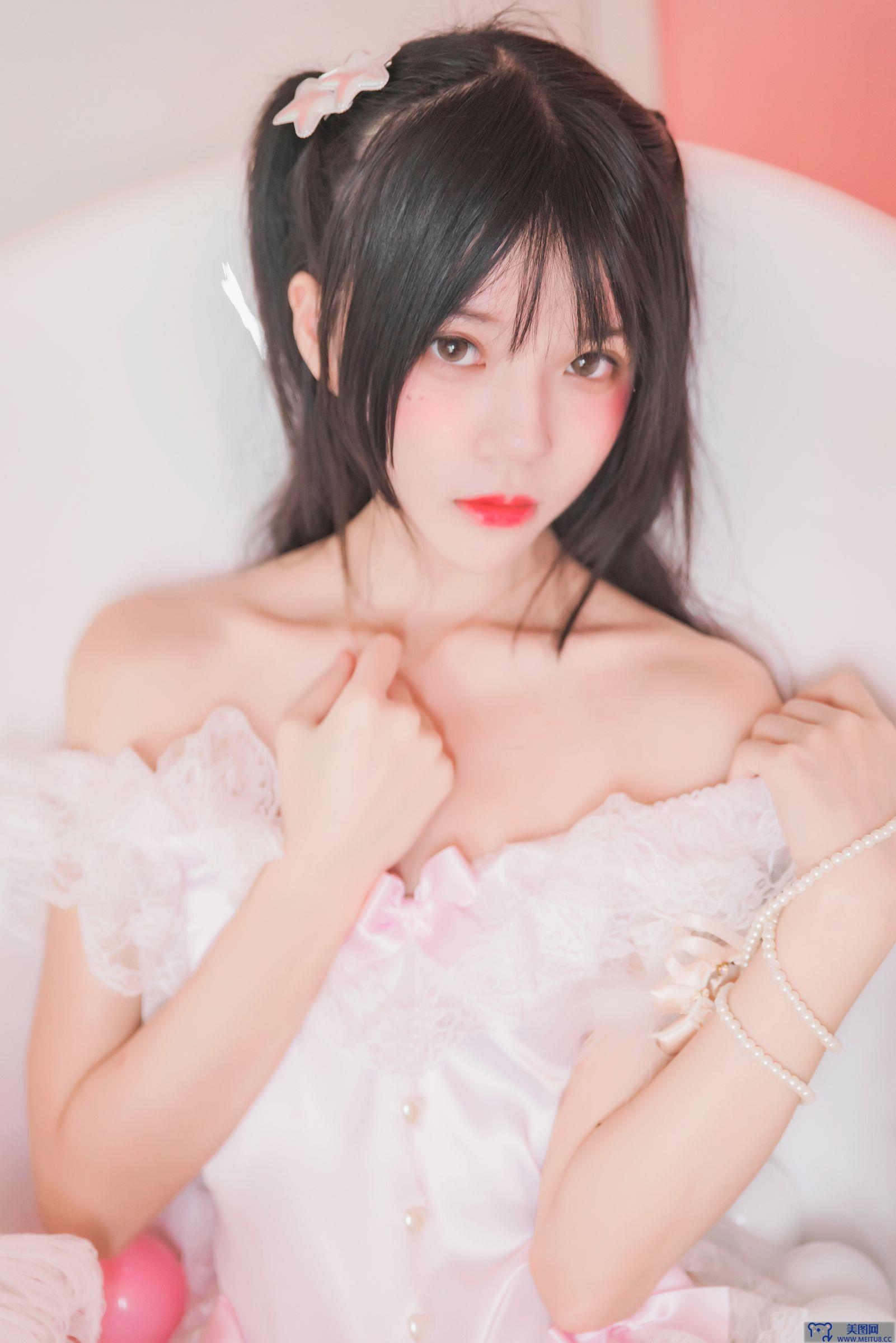 [桜桃喵] NO.017 冬眠 粉色浴缸