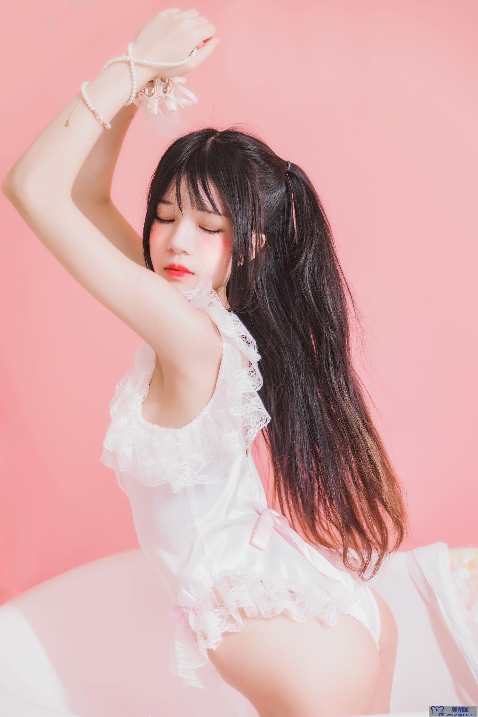 [桜桃喵] NO.017 冬眠 粉色浴缸