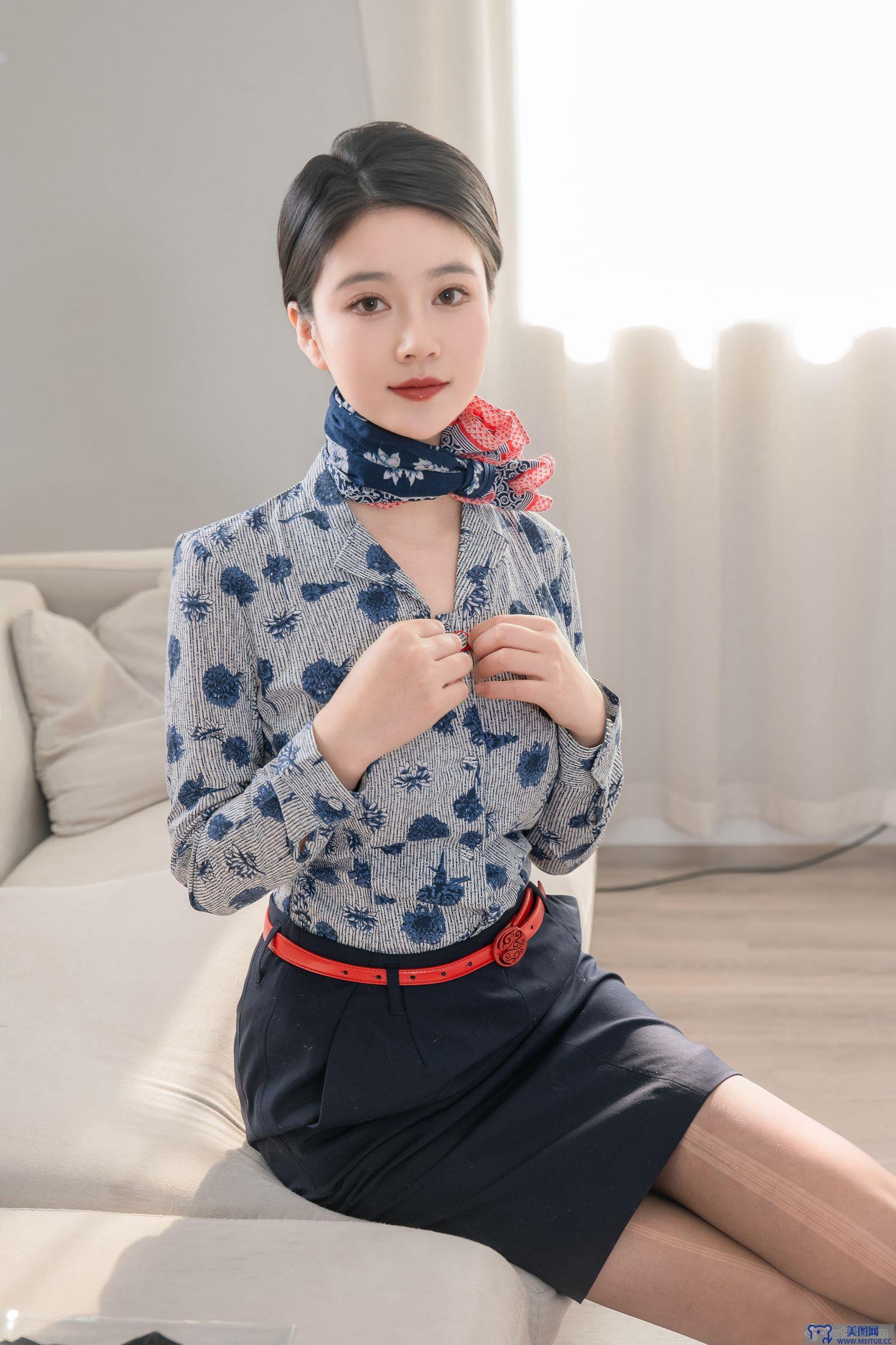 [年年nnian] NO.123 空姐2