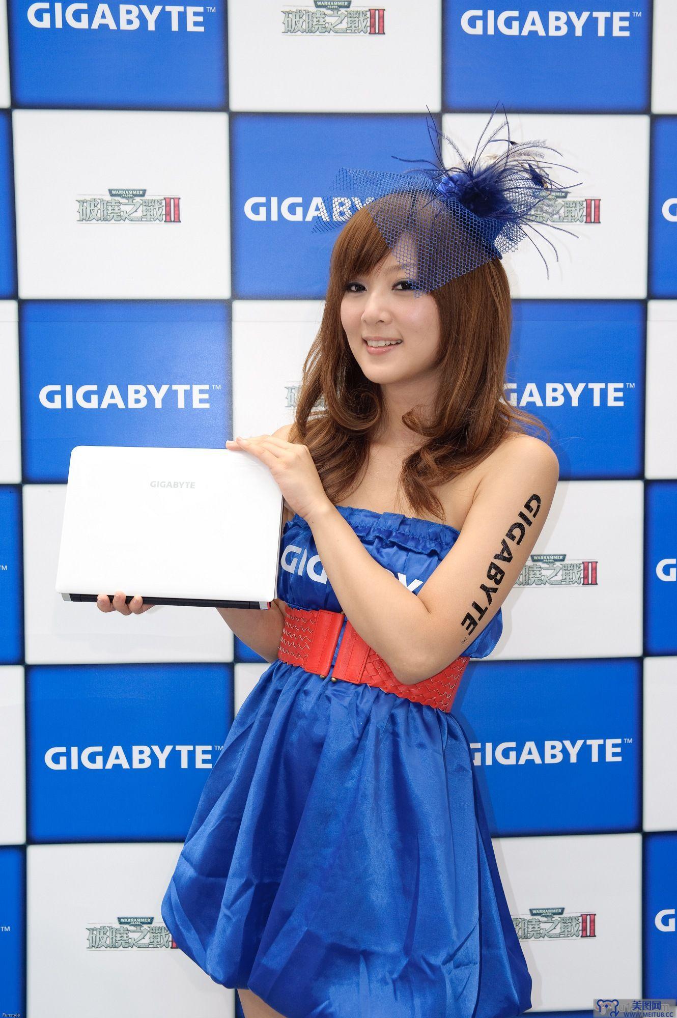 [果子MM套图] 2009.11.28 資訊月 GIGABYTE