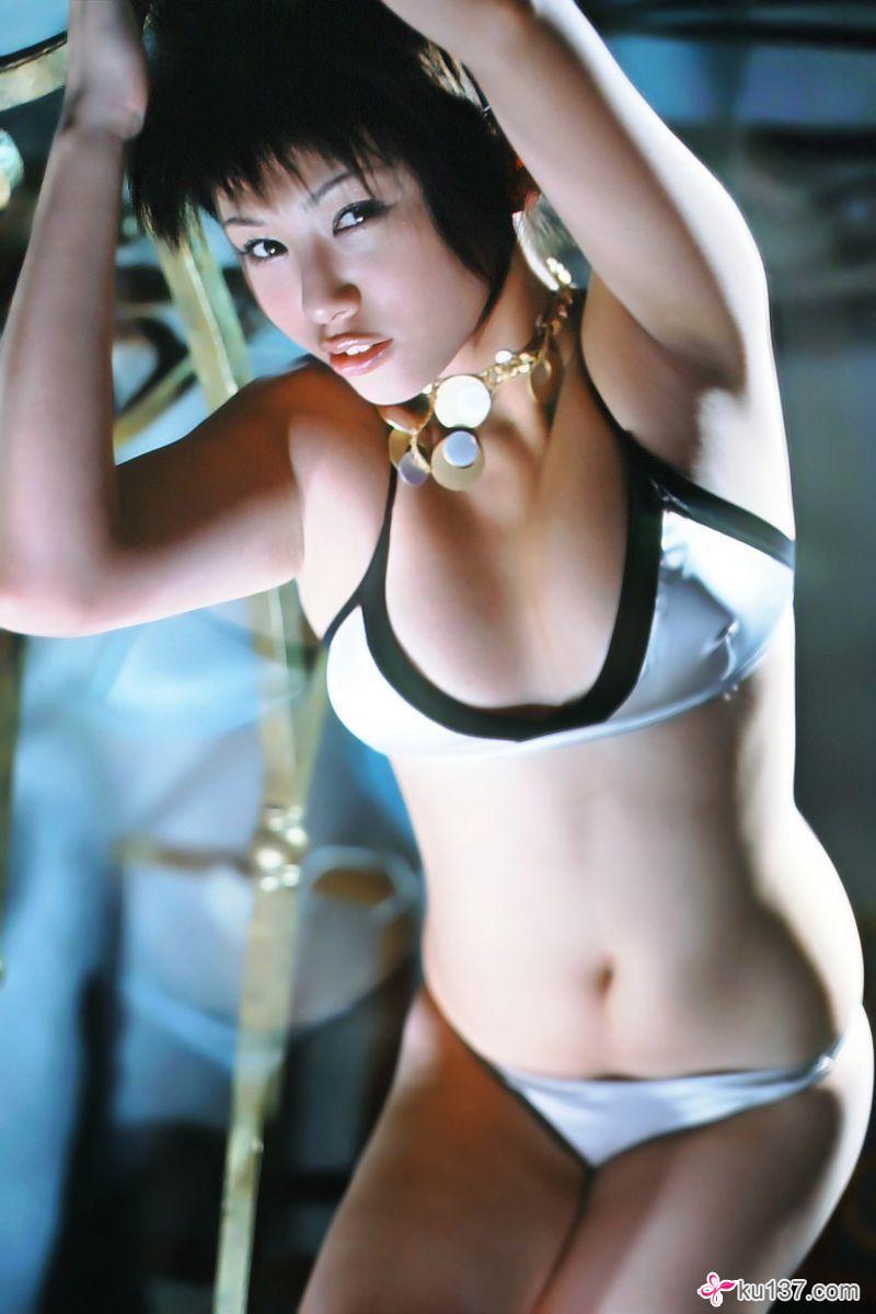 [For-side套图] 2007.04.27 Yuka Kosaka 小阪由佳 愛ってゆぅか、恋って由佳