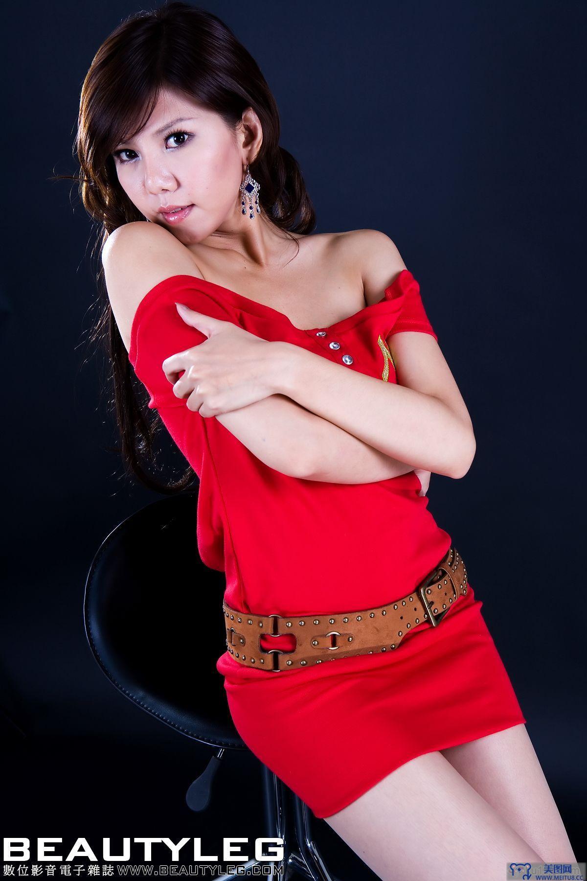 [台湾美腿女郎]2006.11.07 No.099 Maggie 第二期