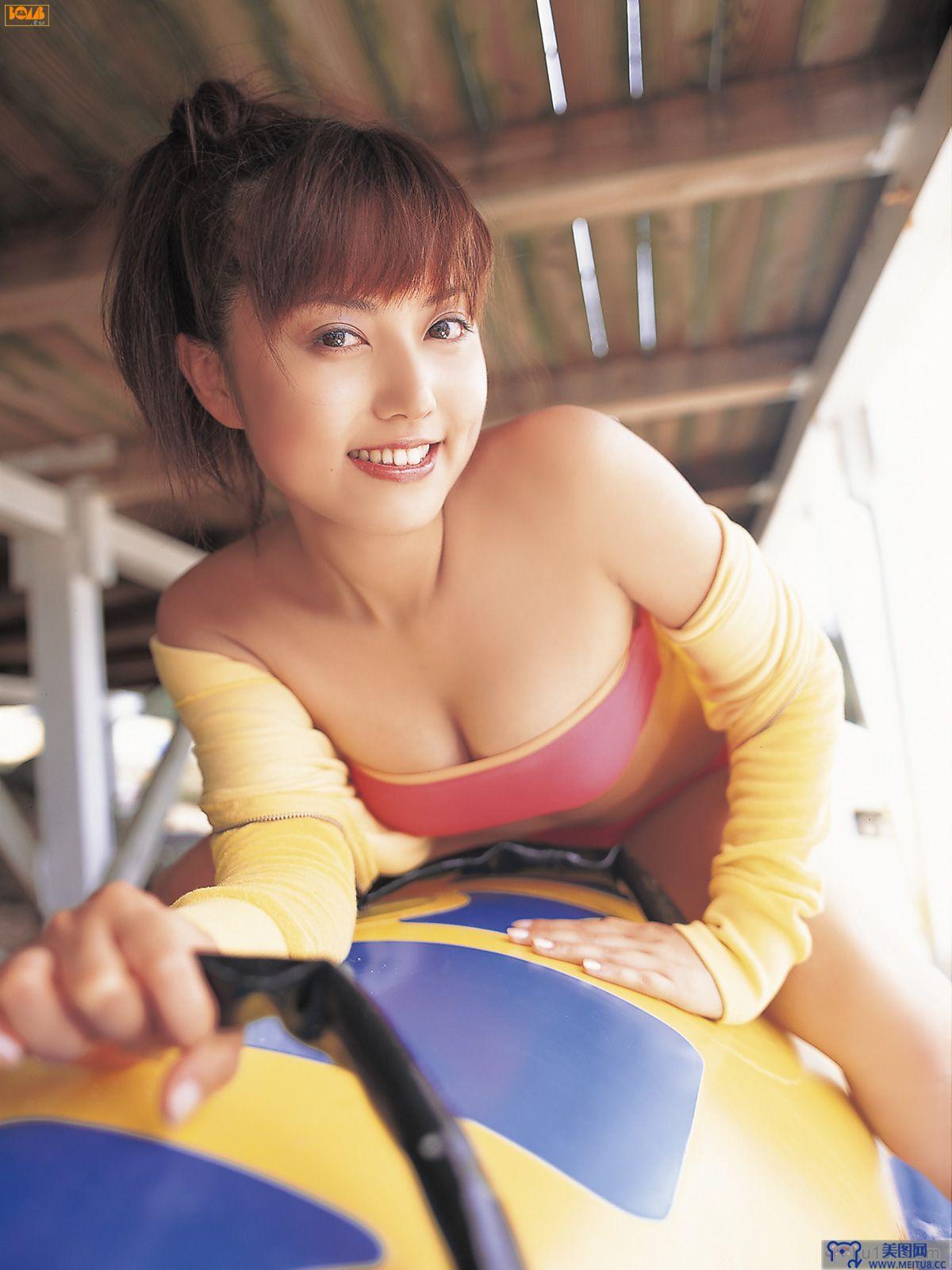 [Bomb.tv套图] 2007-10 Miss Marine 2007 沙滩MM