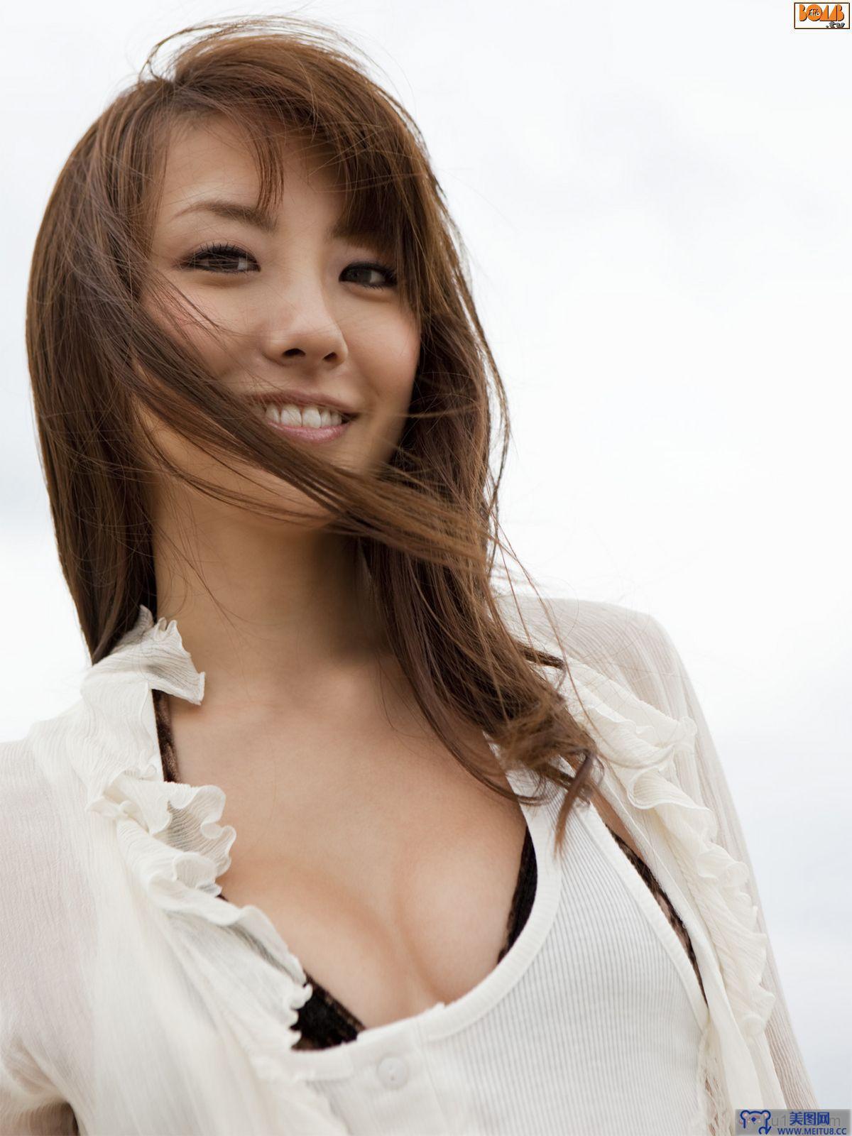 [Bomb.tv套图] 2009.12 山本梓 Azusa Yamamoto