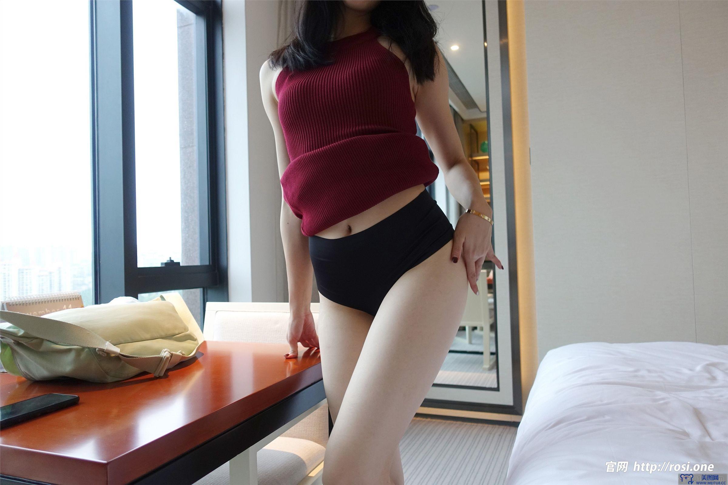 [ROSI美女图]2023.05.13 NO.4177