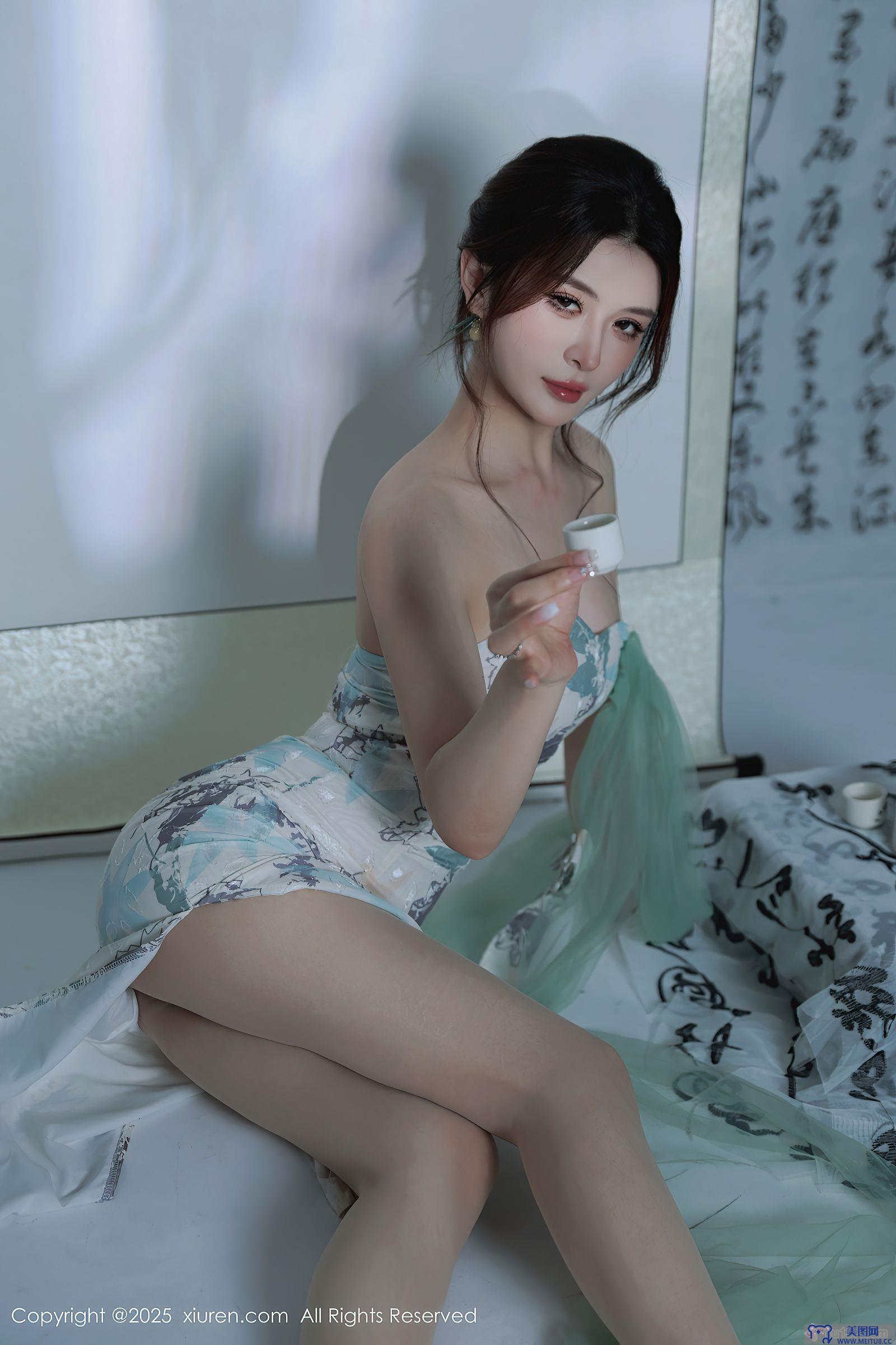 [秀人XIUREN] 2025.08.27 NO.10694 阿依莎