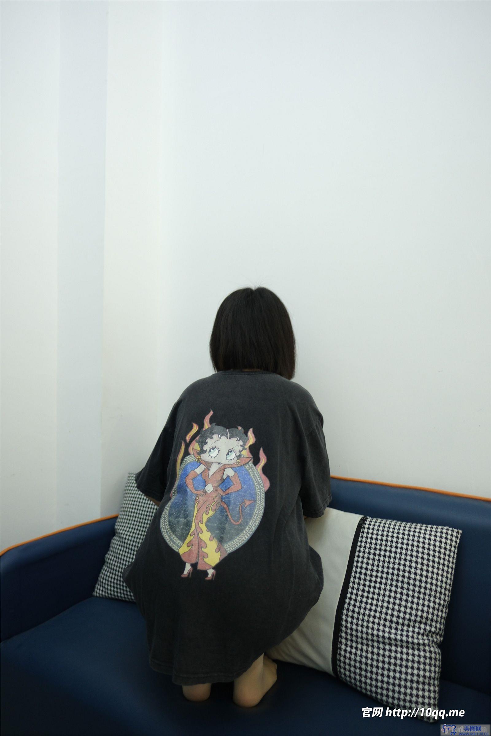 [ROSI美女图]口罩系列 2024.03.28 NO.2846