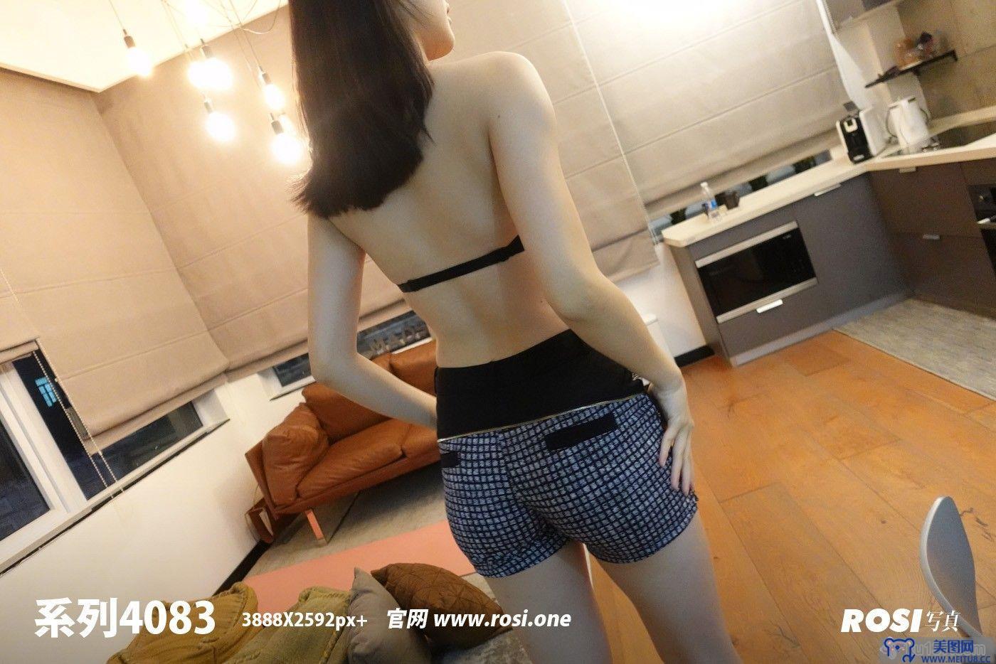 [ROSI美女图]2023.02.08 NO.4083