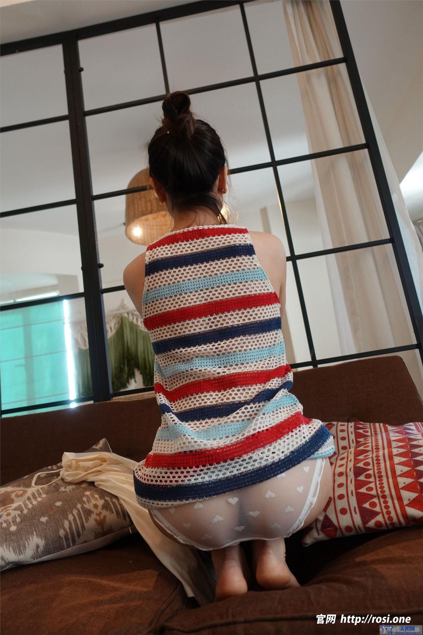 [ROSI美女图]2023.08.08 NO.4264
