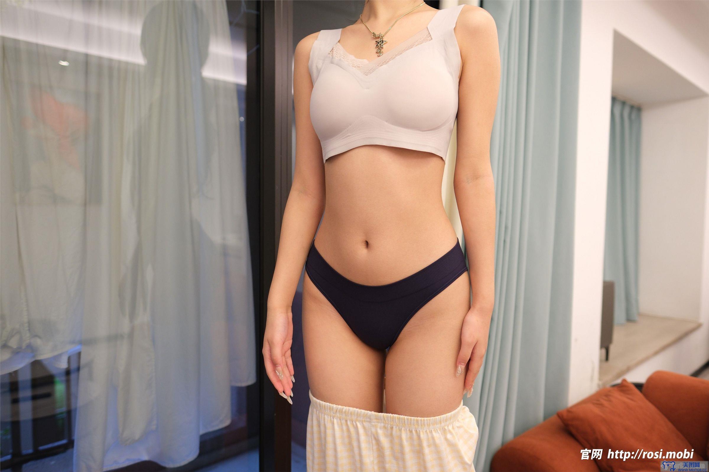 [ROSI美女图]2025.04.08 NO.4873