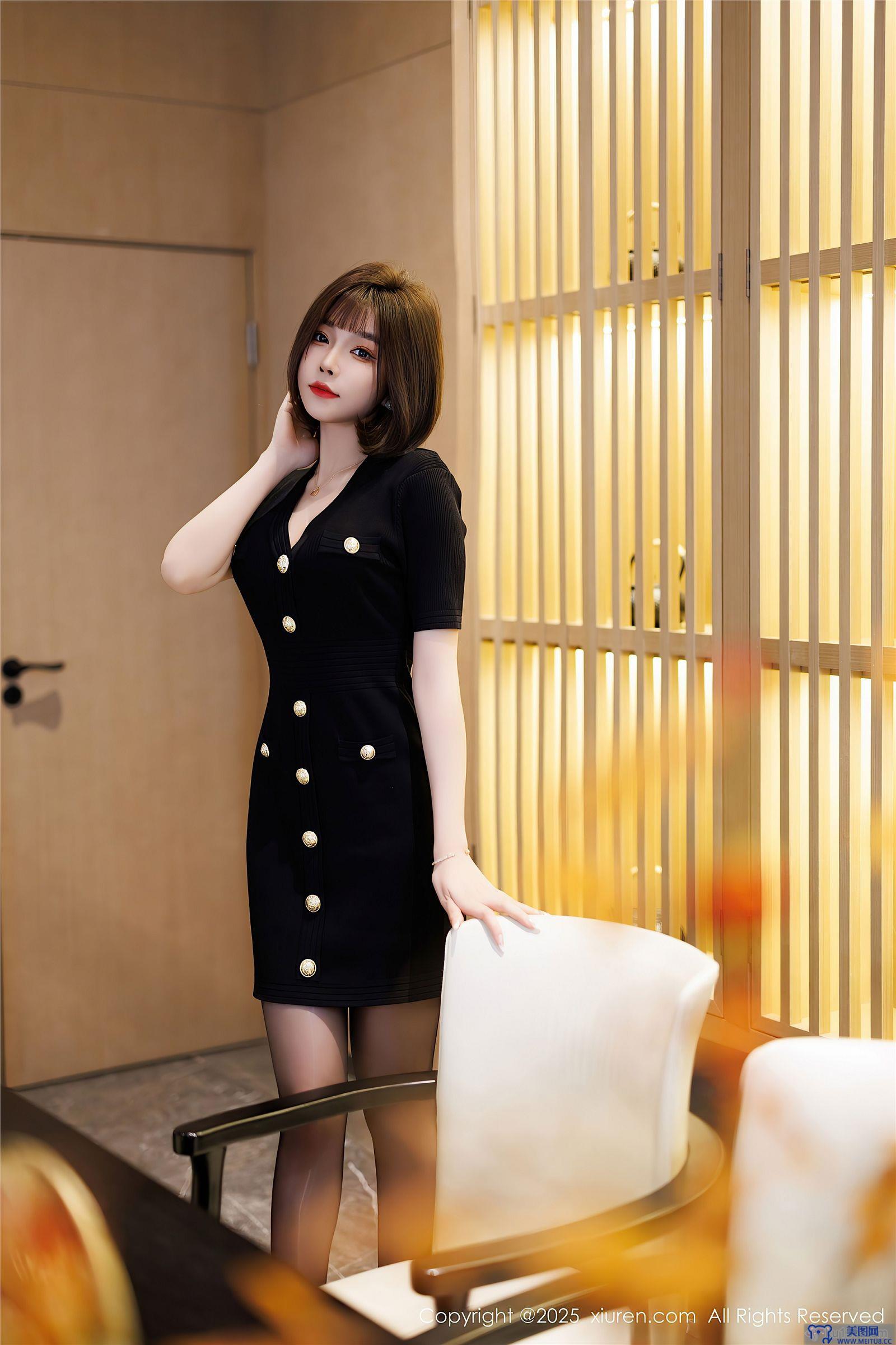 [秀人XIUREN] 2025.03.13 NO.10013 徐莉芝Booty