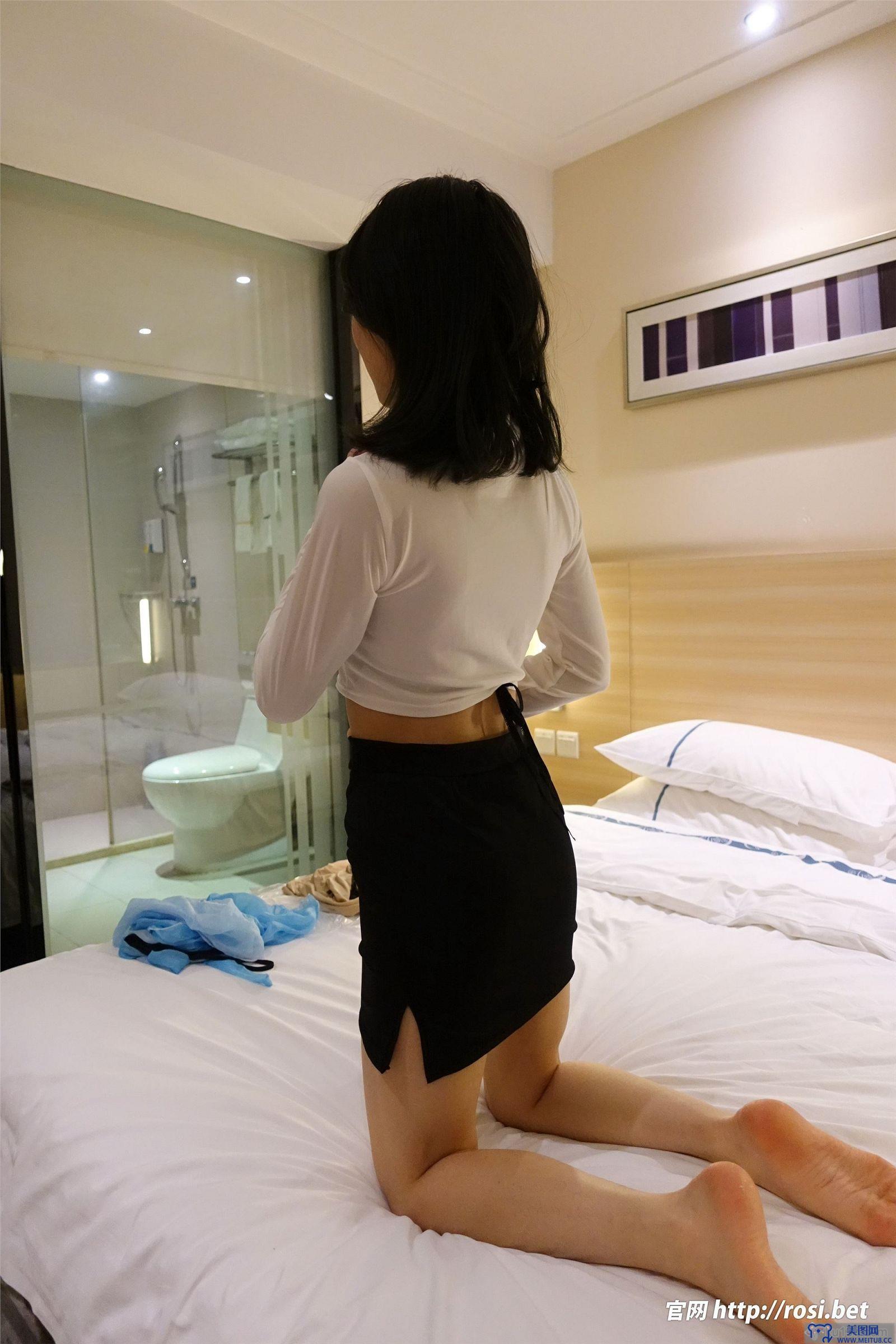 [ROSI美女图]2024.02.29 NO.4469