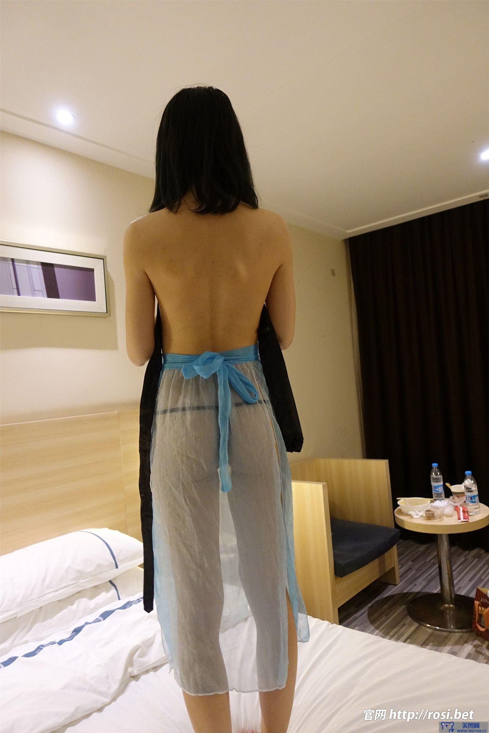 [ROSI美女图]2024.03.03 NO.4472