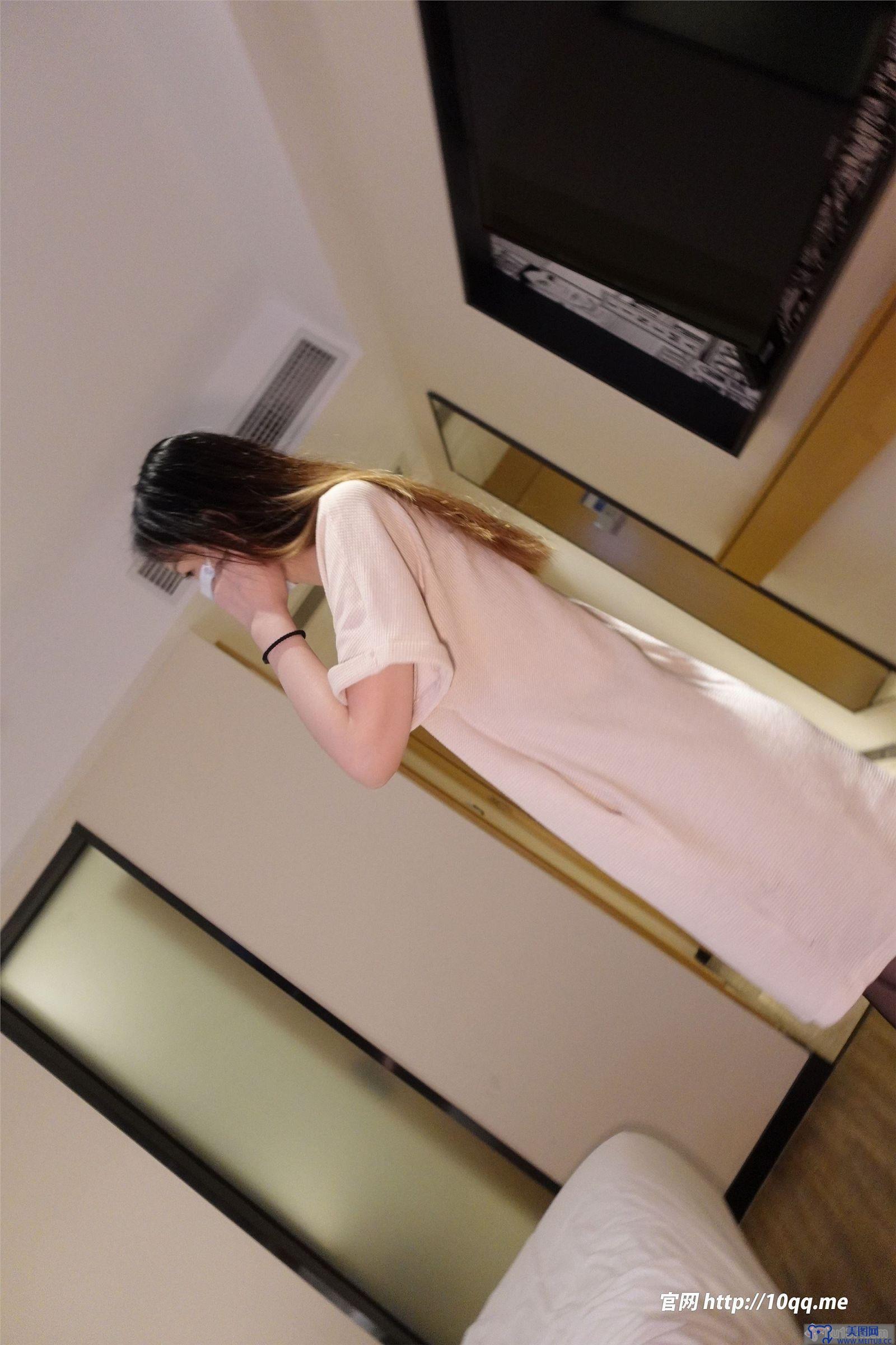 [ROSI美女图]口罩系列 2022.11.14 NO.2346