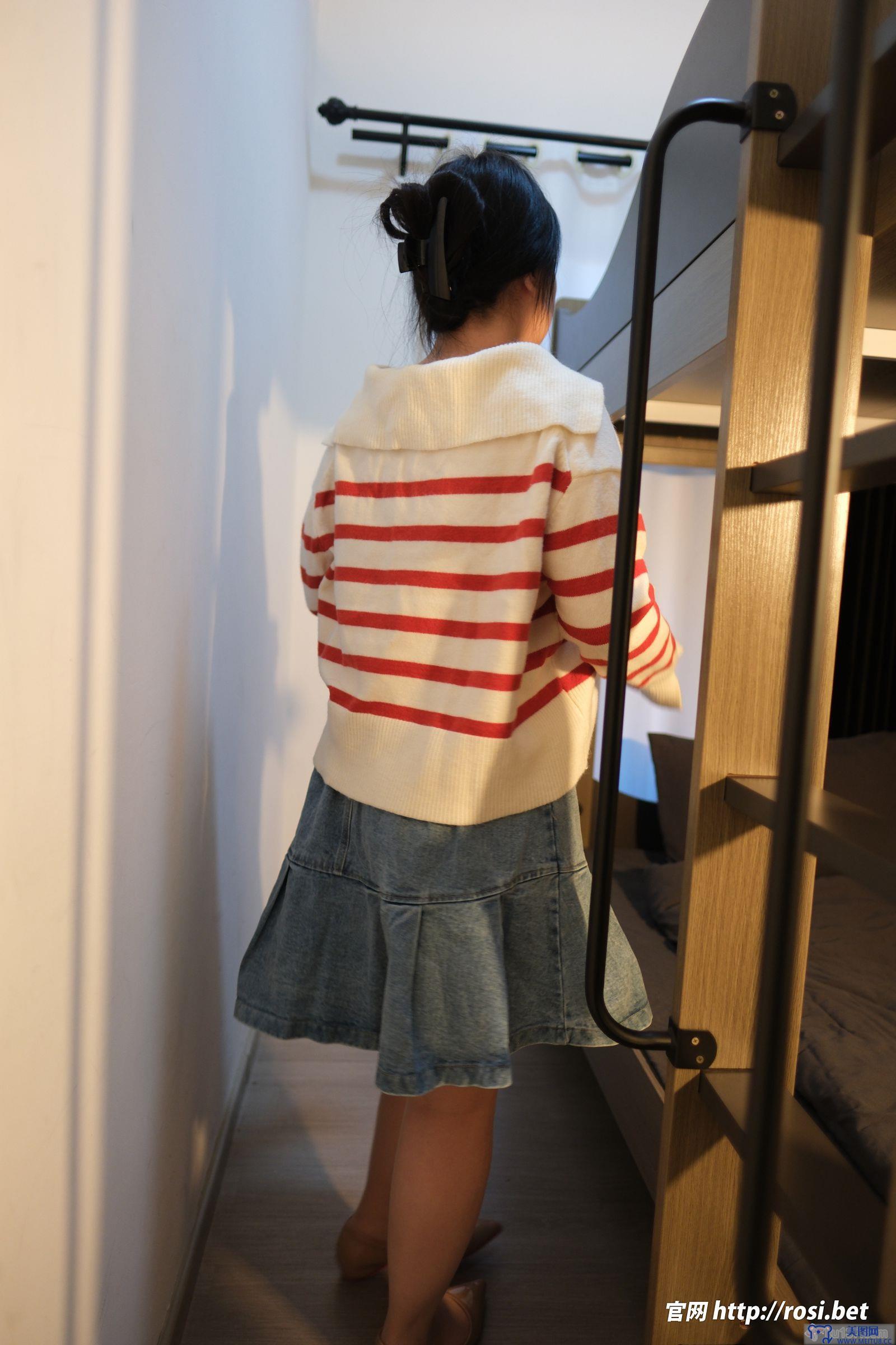 [ROSI美女图]2025.11.11 NO.5090