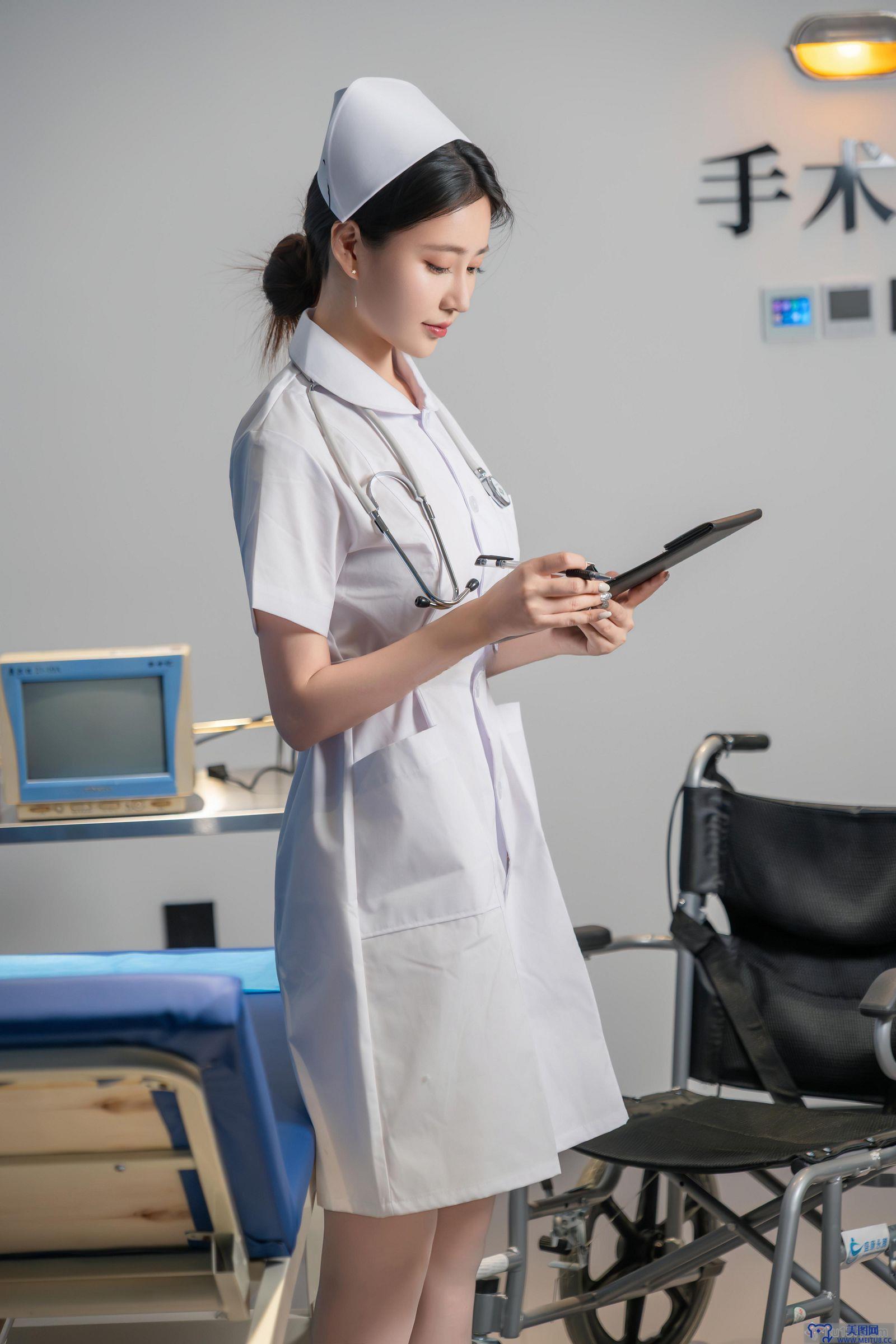 [年年nnian] NO.131 护士长の秘密