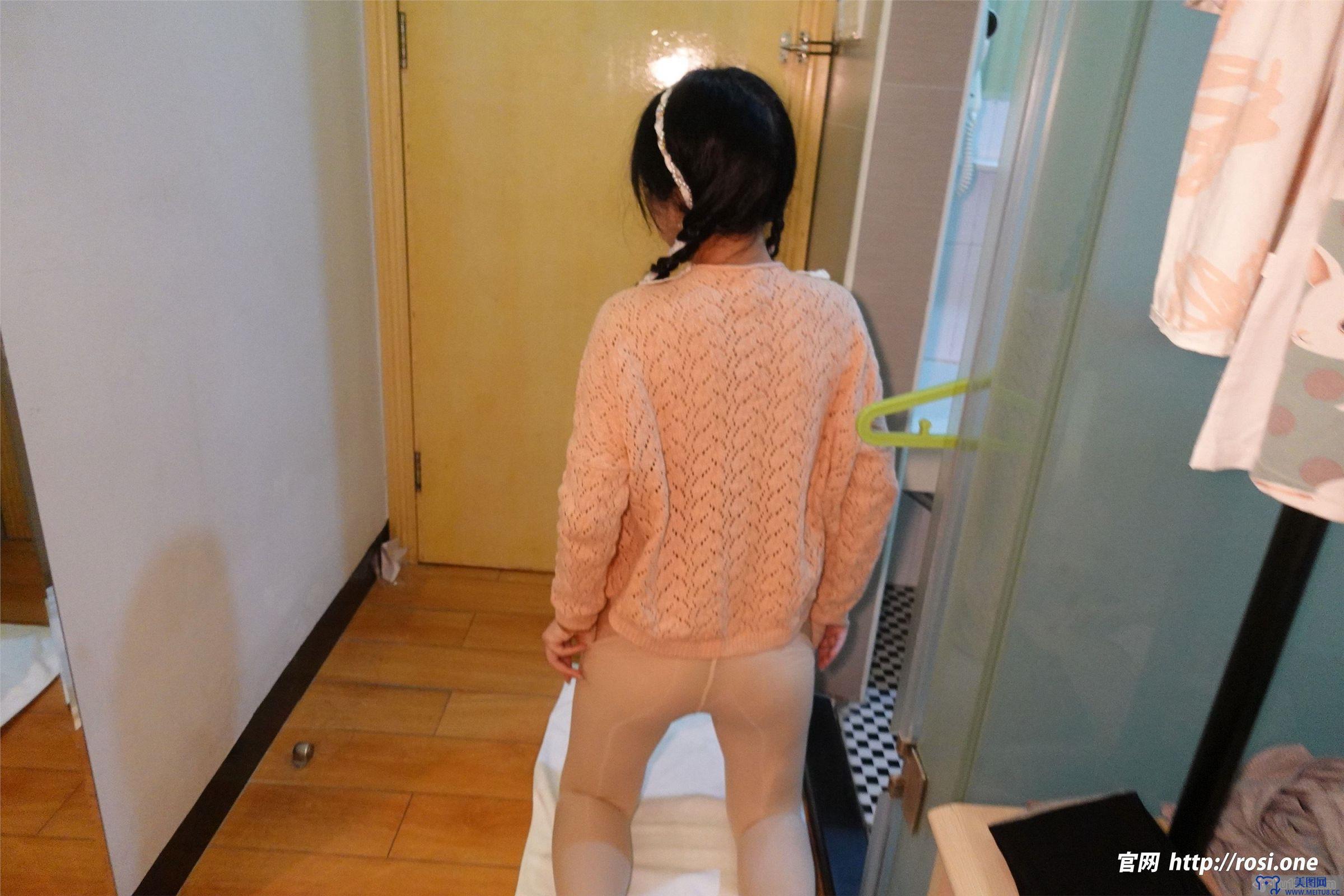 [ROSI美女图]2022.12.15 NO.4028
