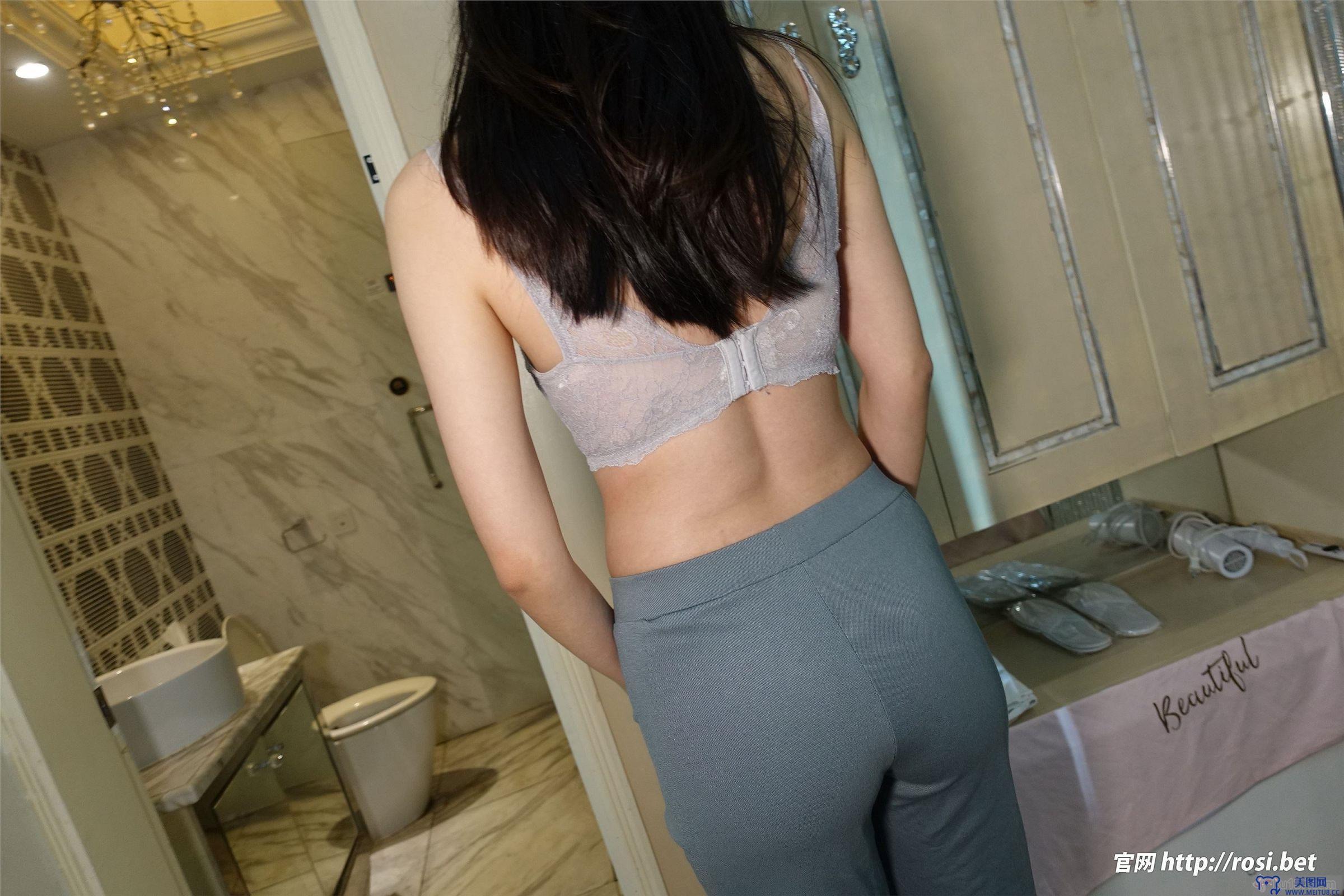 [ROSI美女图]2023.12.13 NO.4391