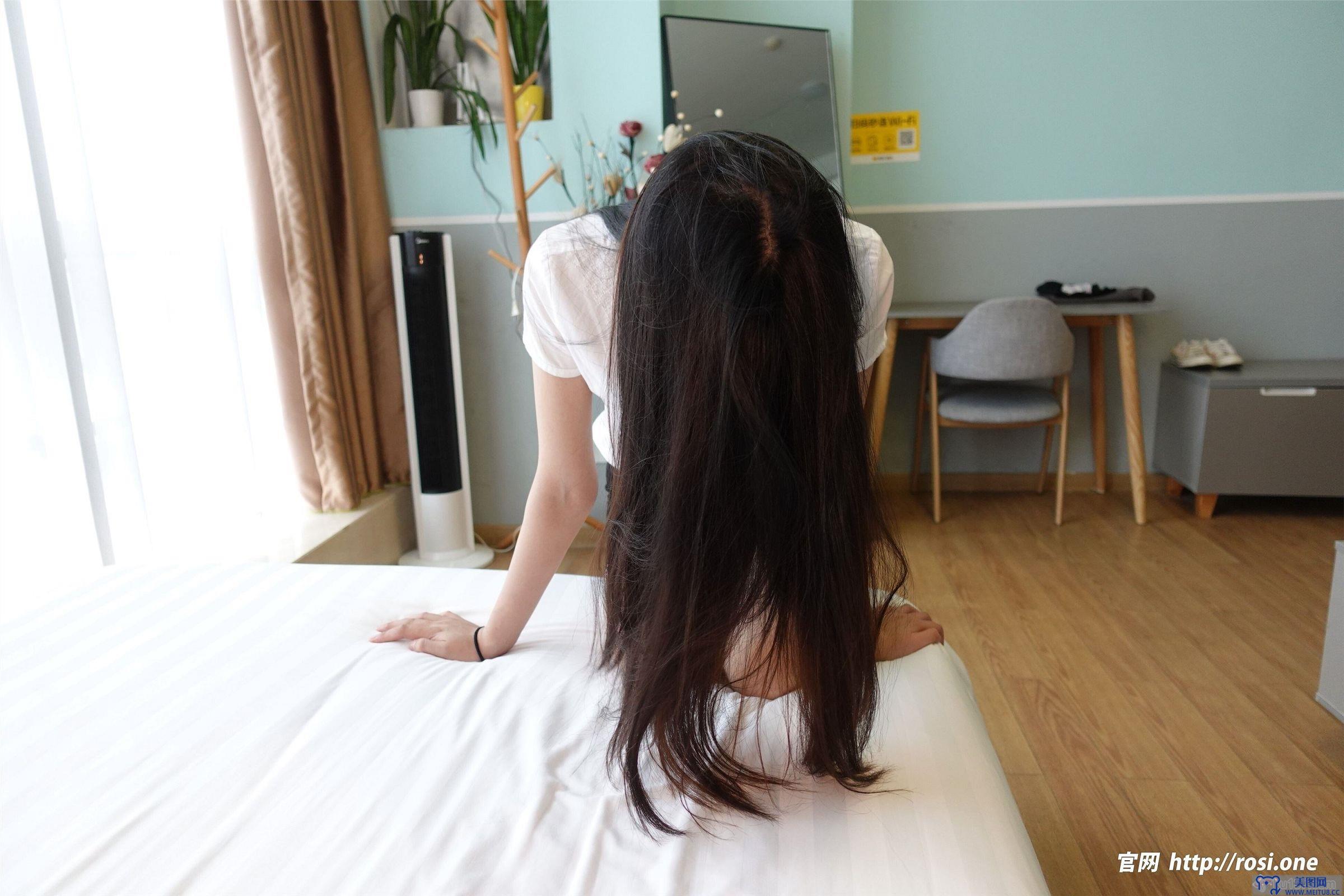 [ROSI美女图]2022.12.03 NO.4016