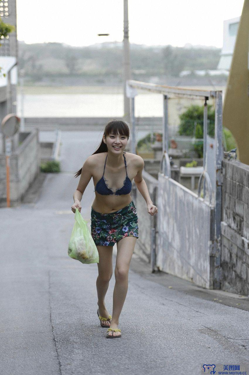 [WPB-net] 2013.05.25 No.157 新川優愛 スペシャル写真集 - 「美しすぎる彼女に一目惚れ」