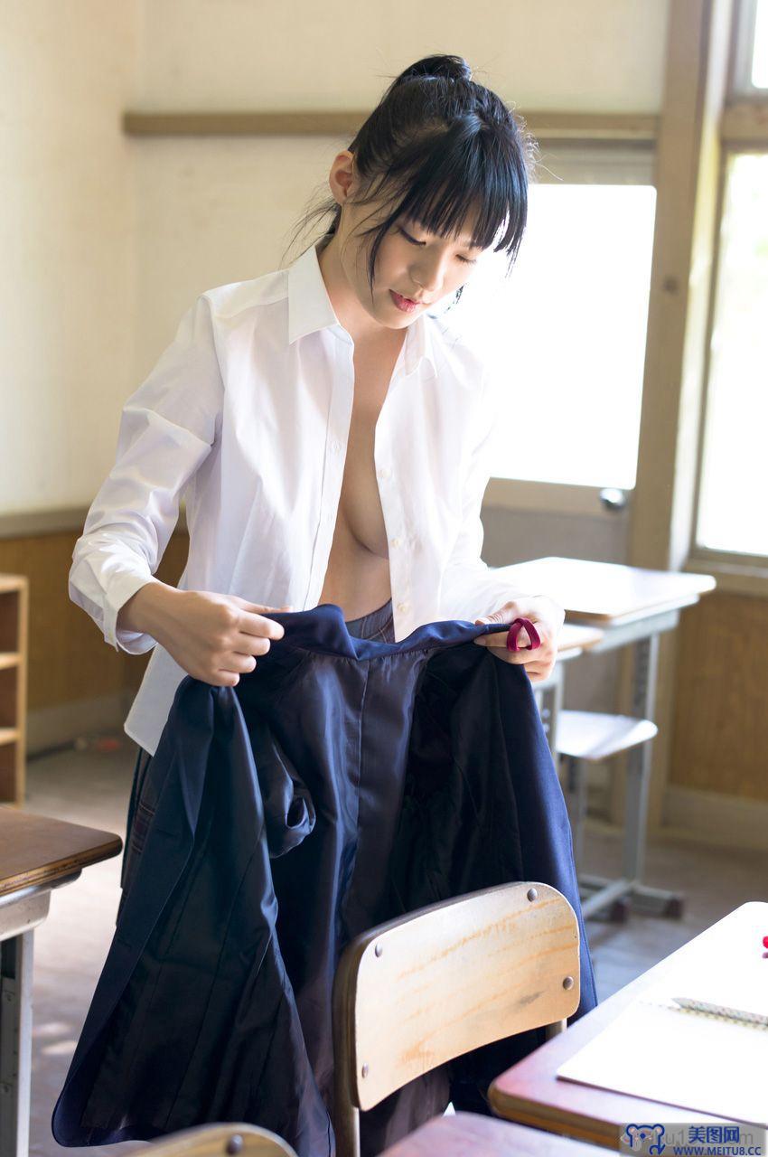 星名美津紀 – 美少女の制服の中 [WPB-net] No.151 日本女优写真